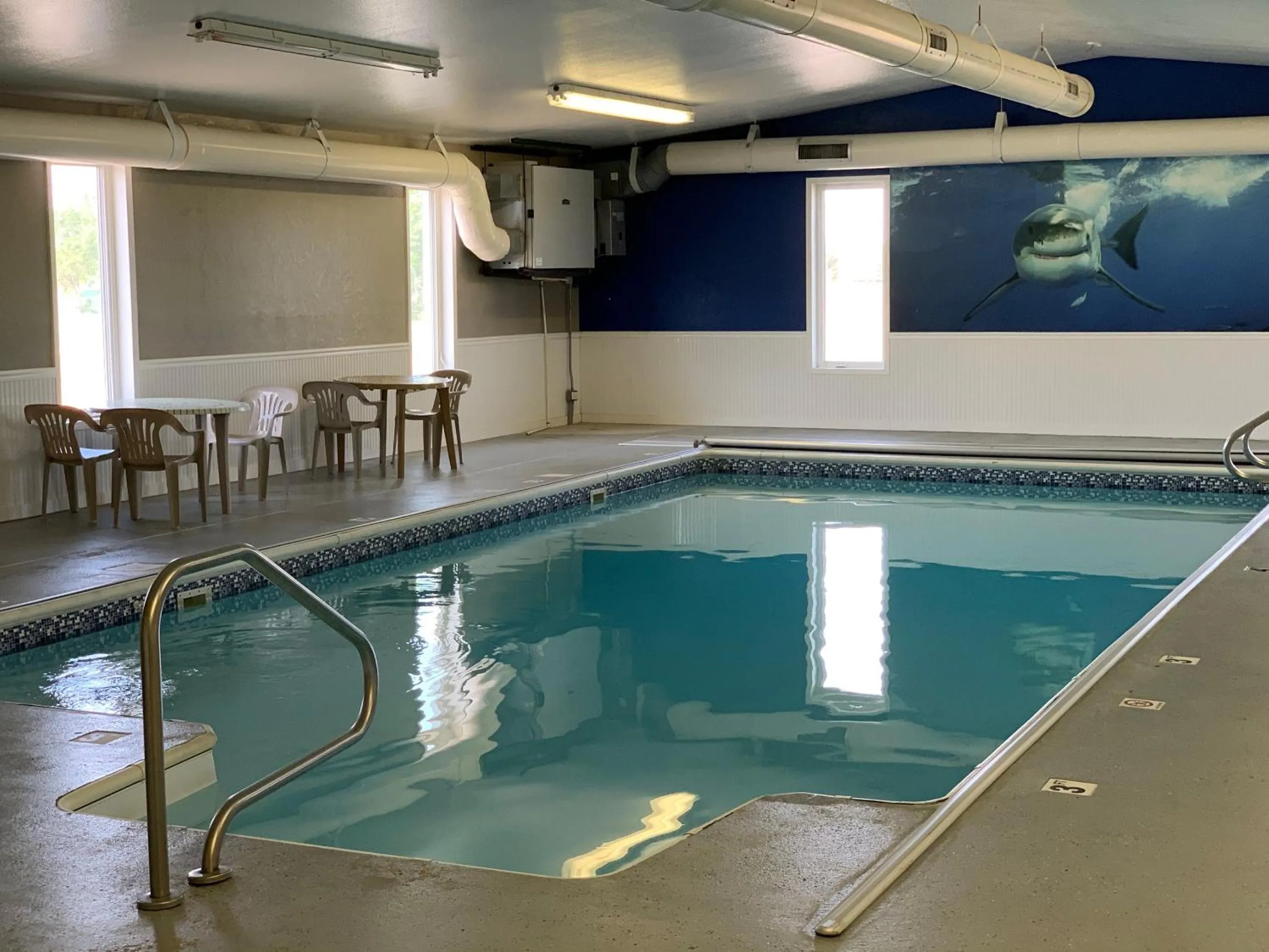 Swimming pool in FairBridge Inn & Suites Williston