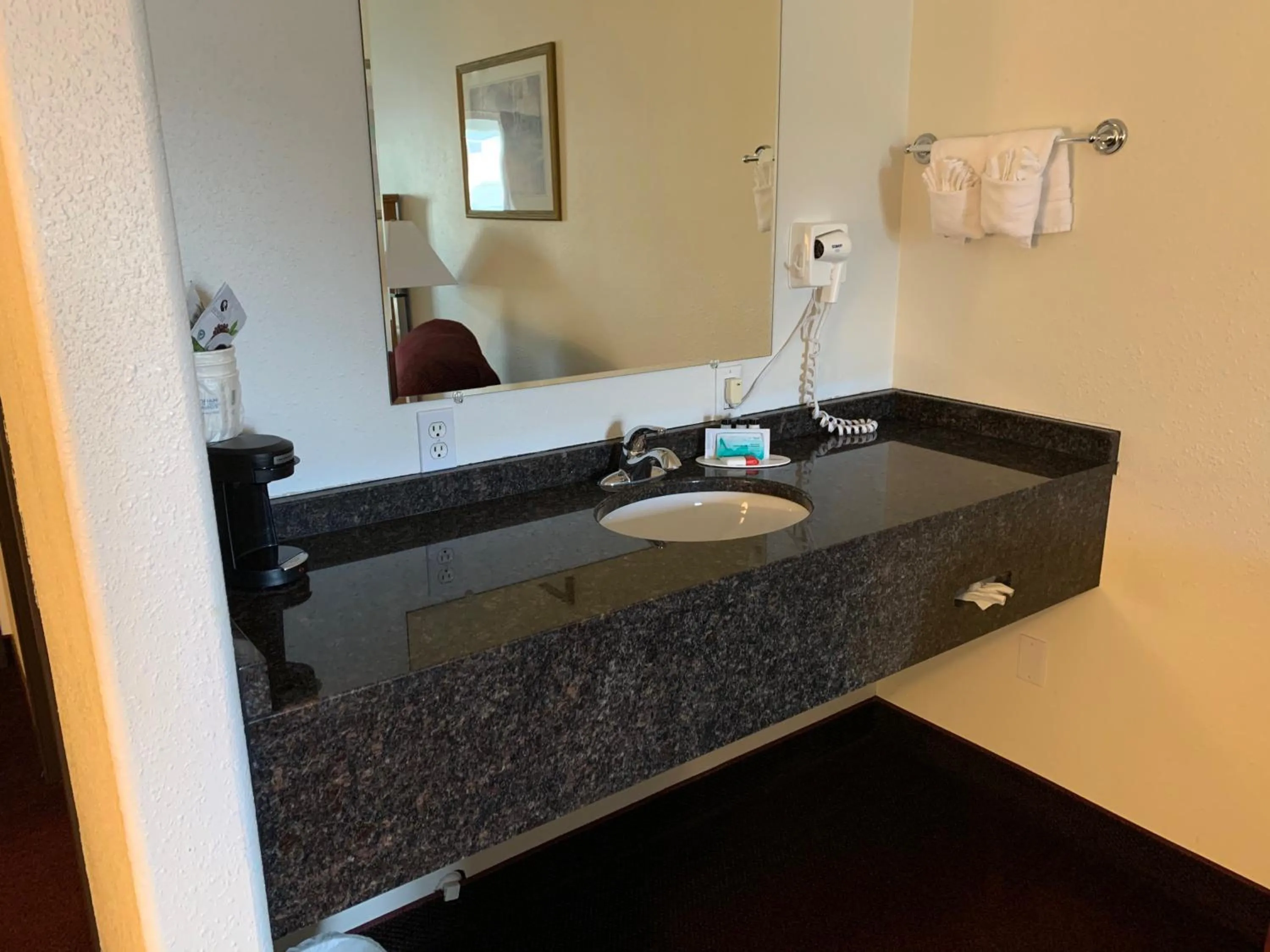 Bathroom in FairBridge Inn & Suites Williston