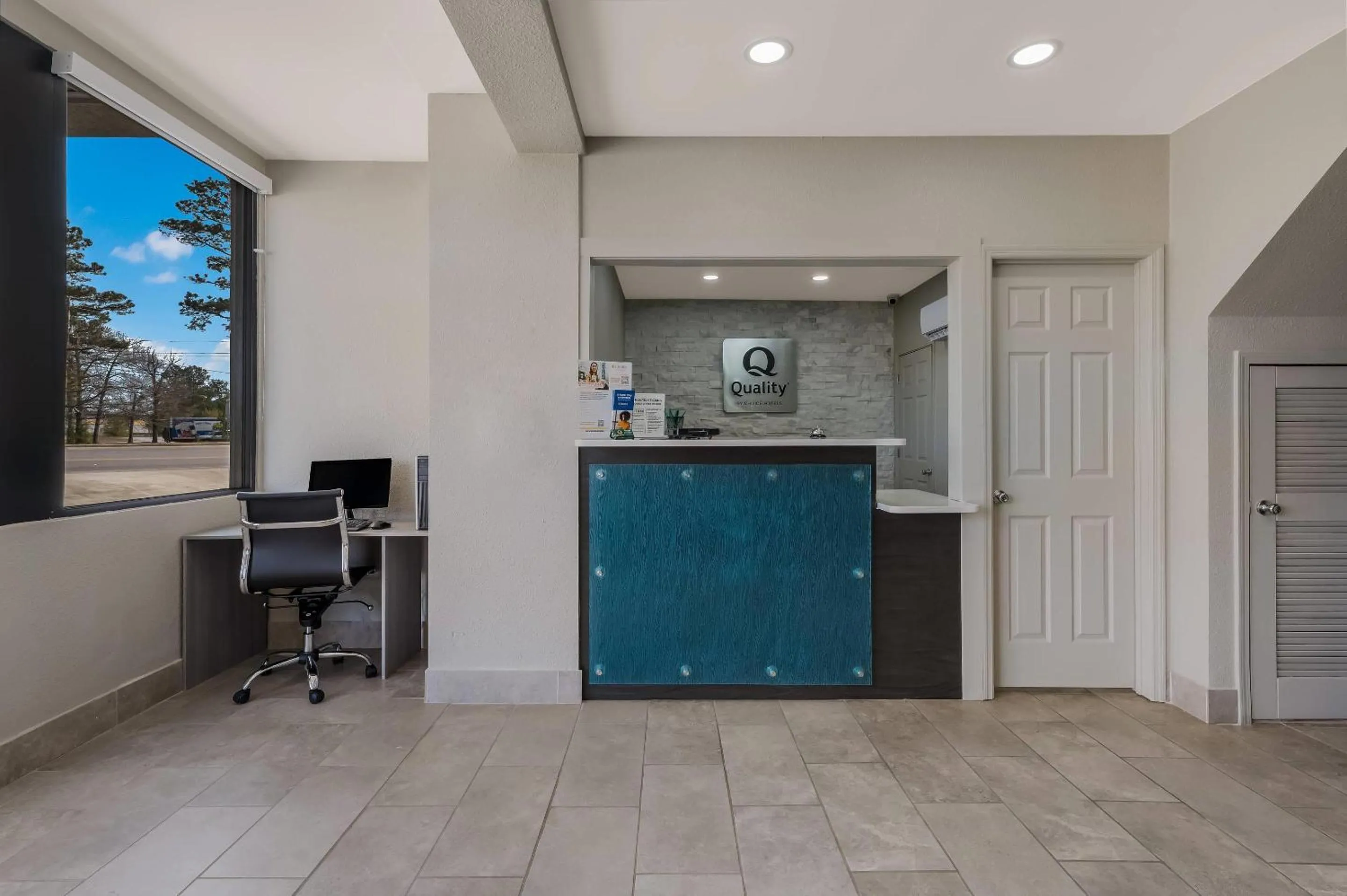Lobby or reception in Quality Inn Gadsden - Attalla