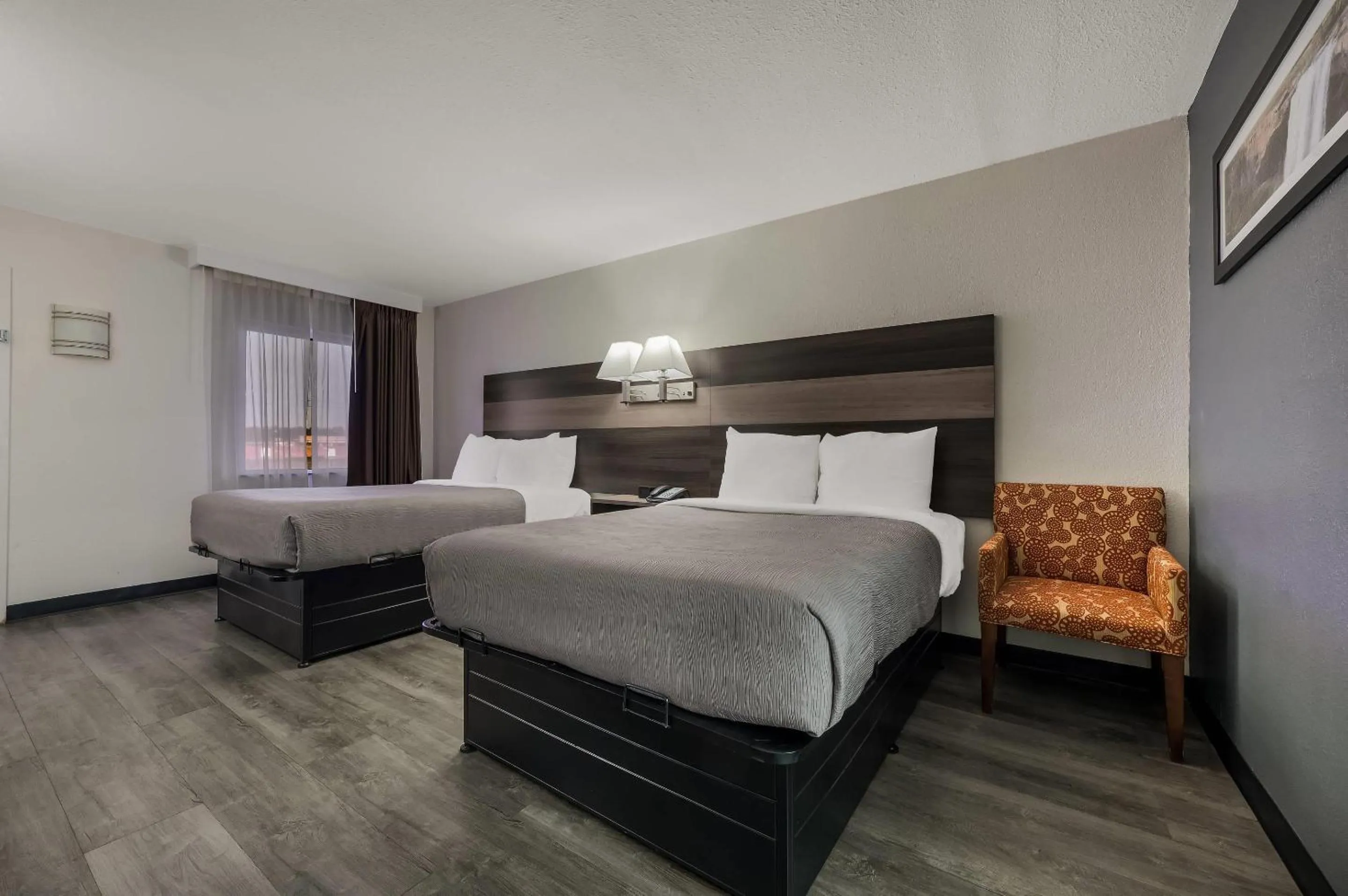 Bedroom, Bed in Quality Inn Gadsden - Attalla