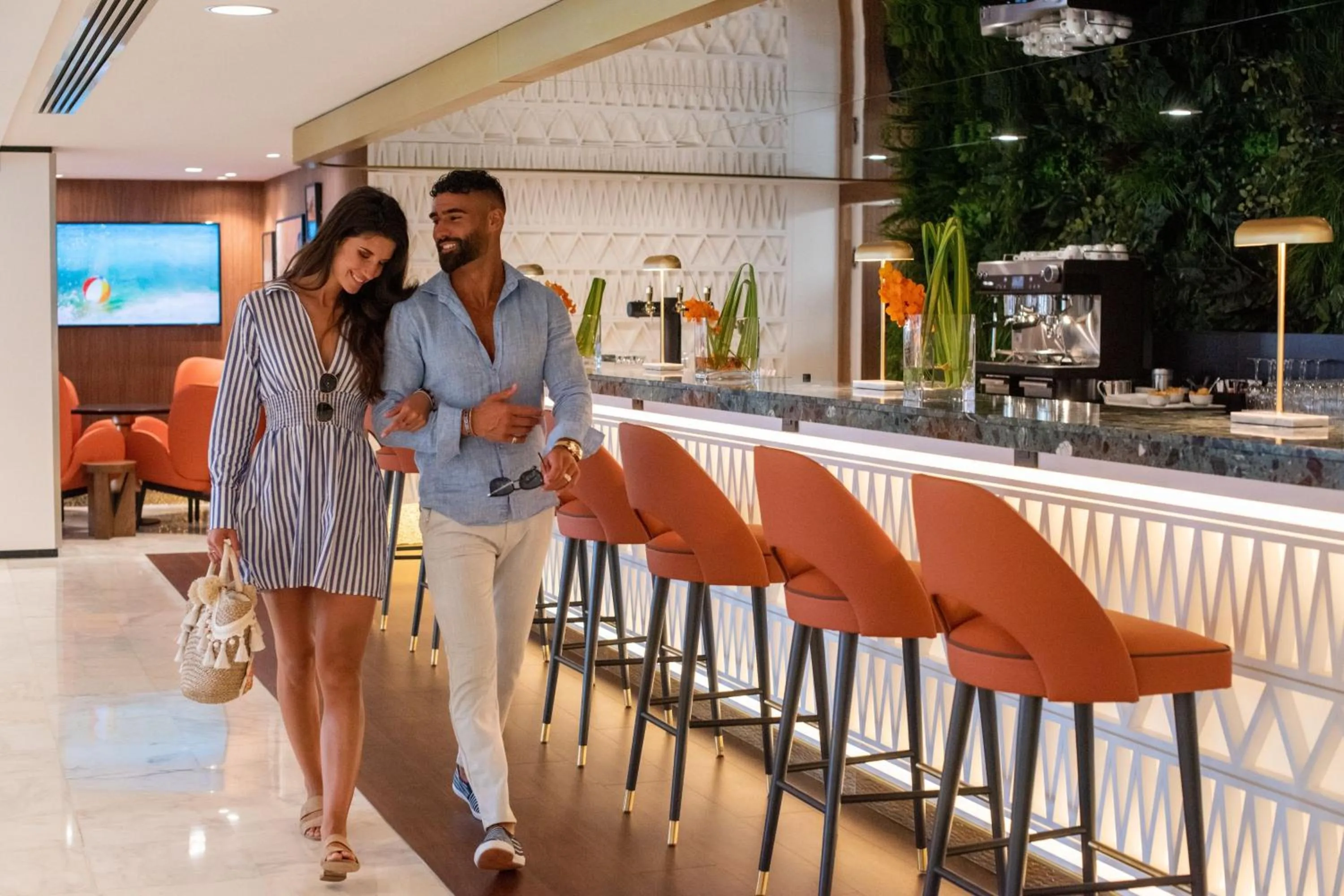 Lounge or bar in Le Meridien Nice