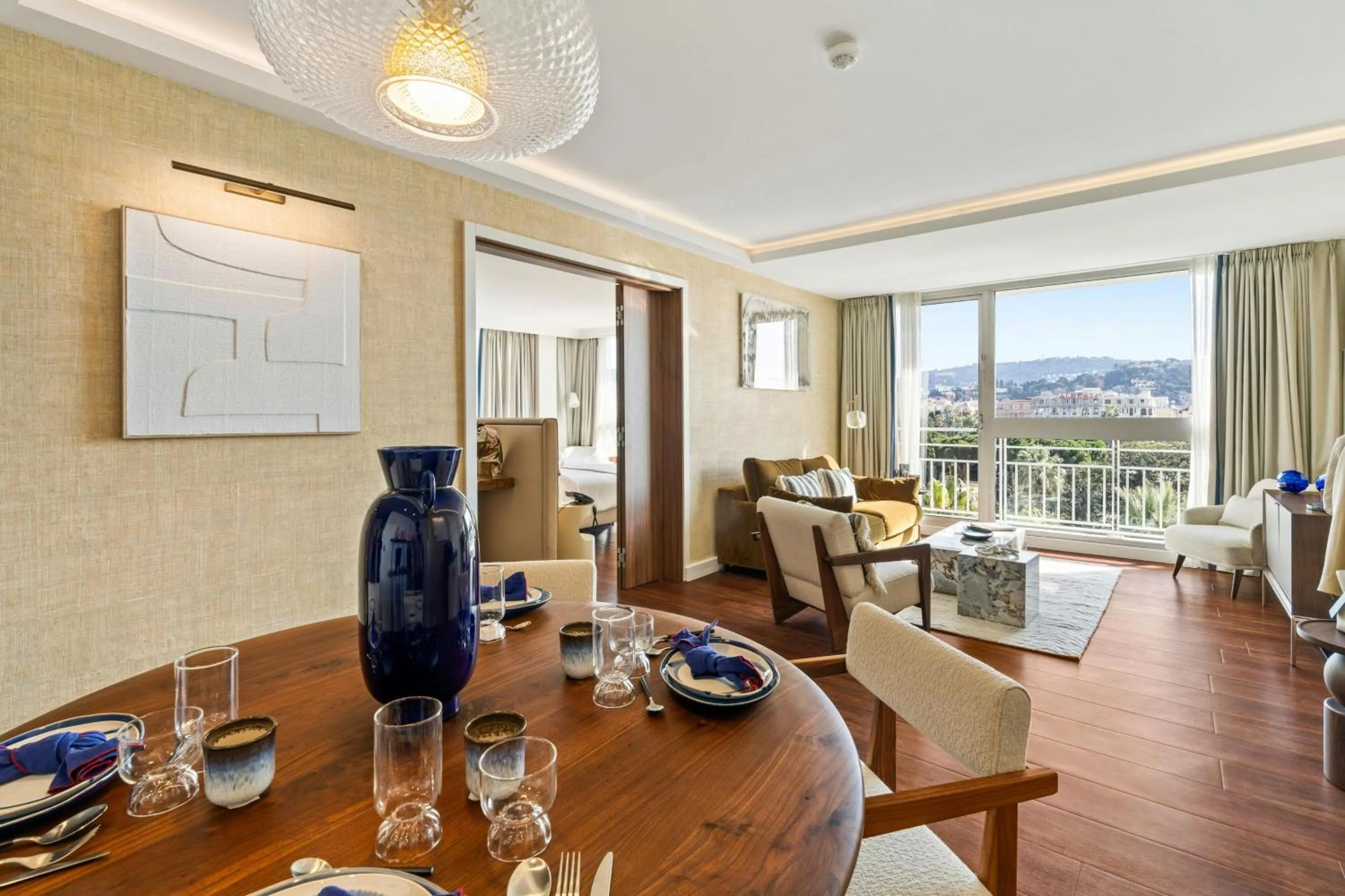 Photo of the whole room in Le Meridien Nice