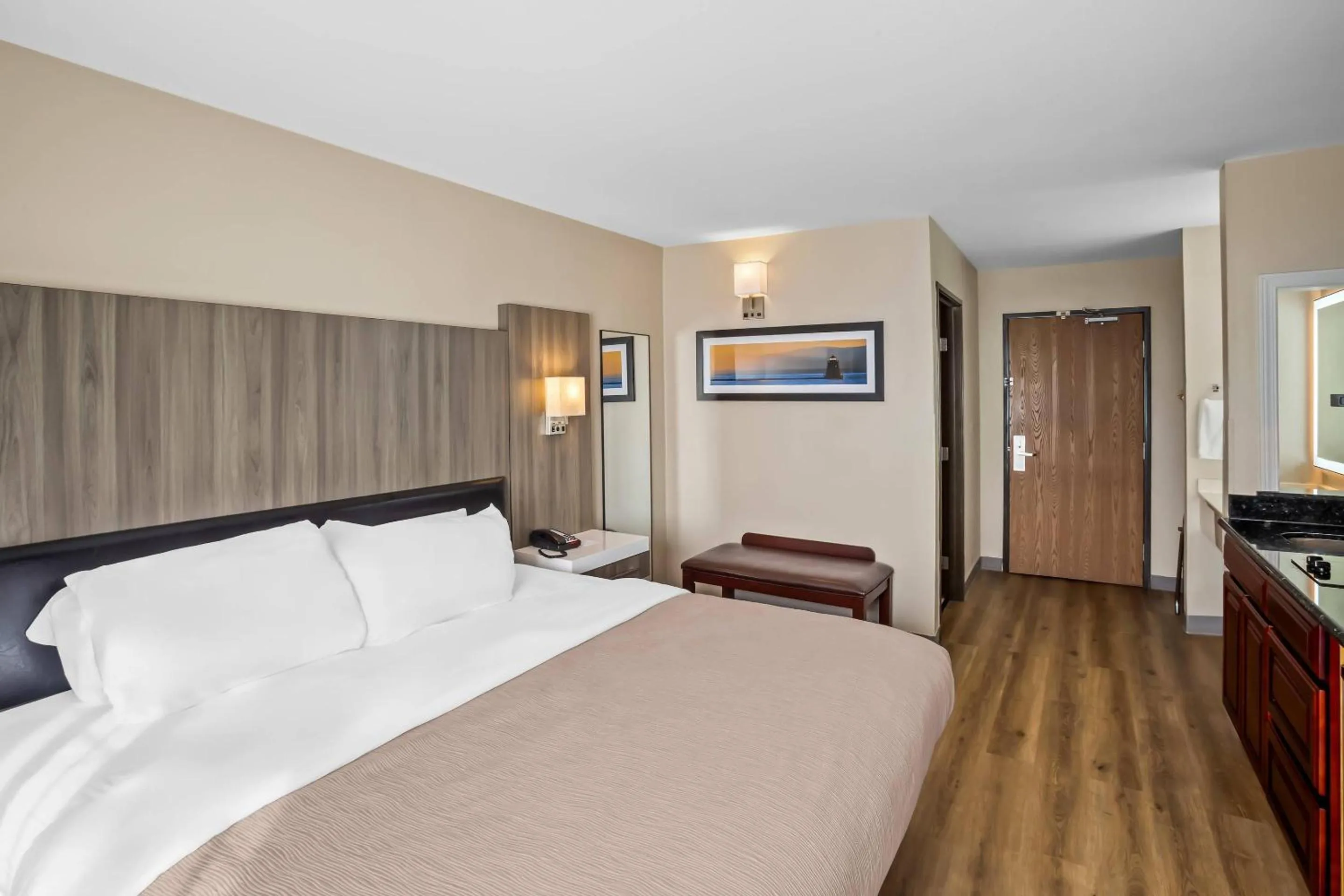 Bedroom, Bed in Quality Inn Port Orchard