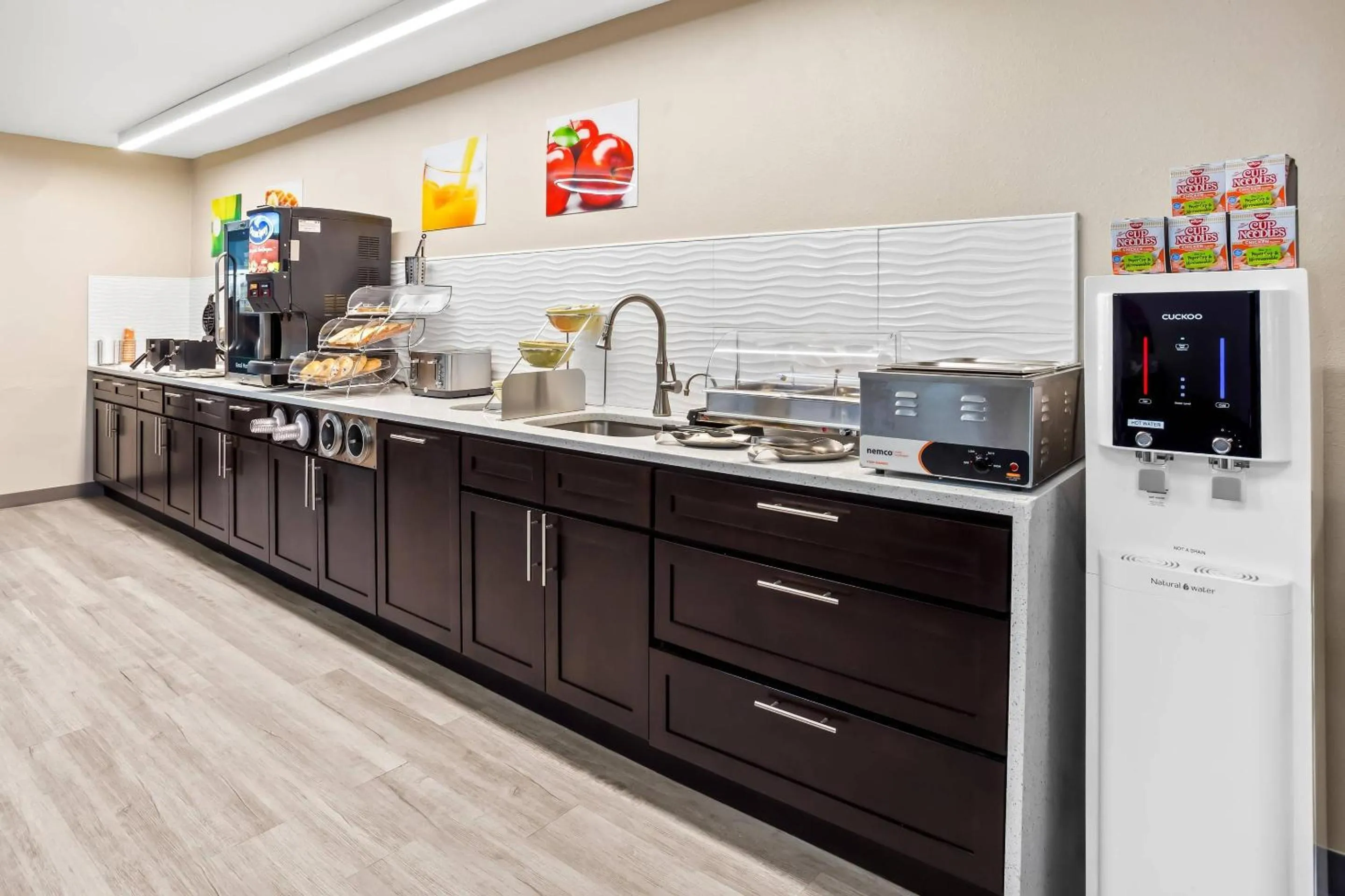 Breakfast in Quality Inn Port Orchard