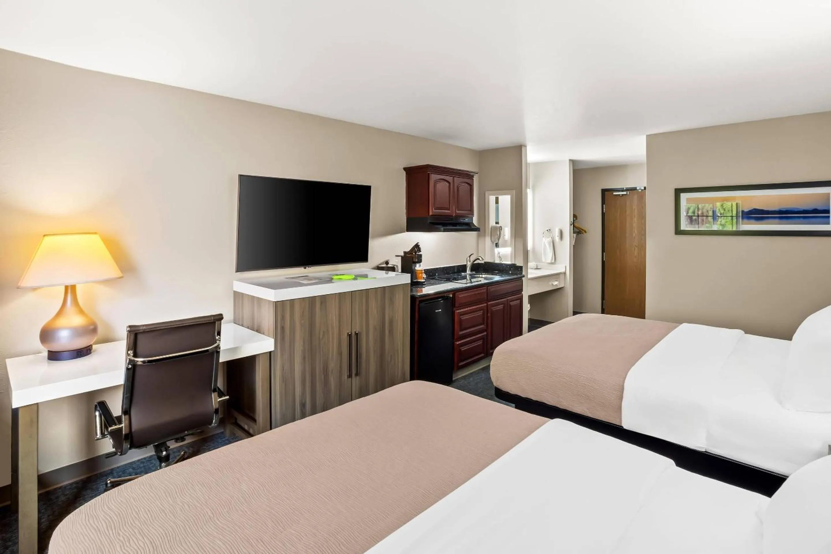 Bedroom, Bed in Quality Inn Port Orchard