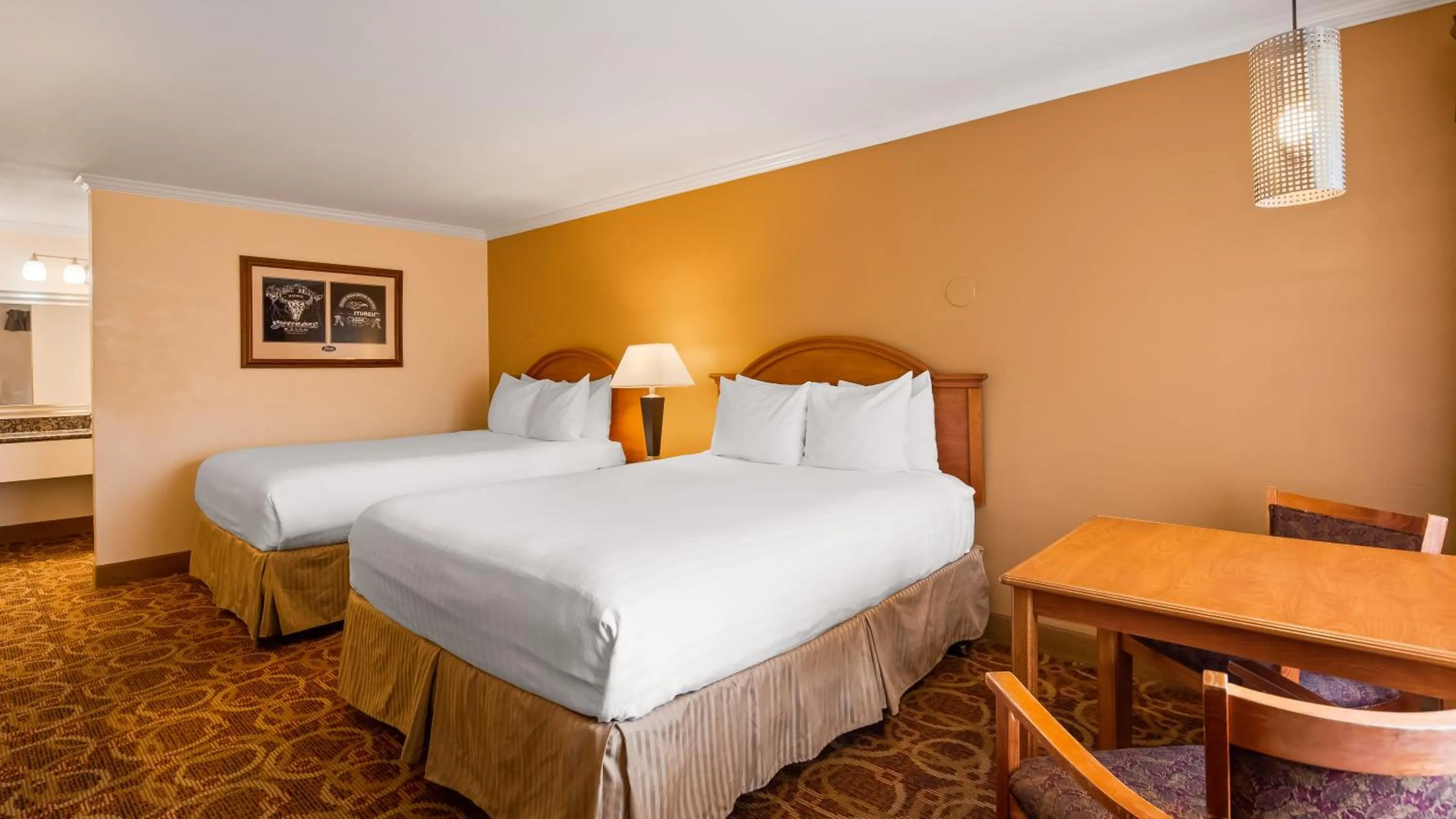 Bedroom in Sturgis Lodge & Suites, Travelodge by Wyndham