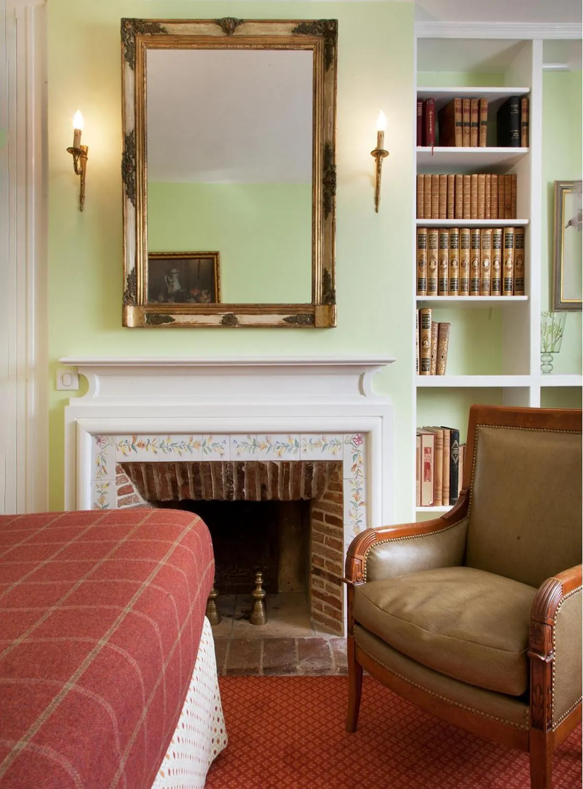 Photo of the whole room in Relais Du Louvre