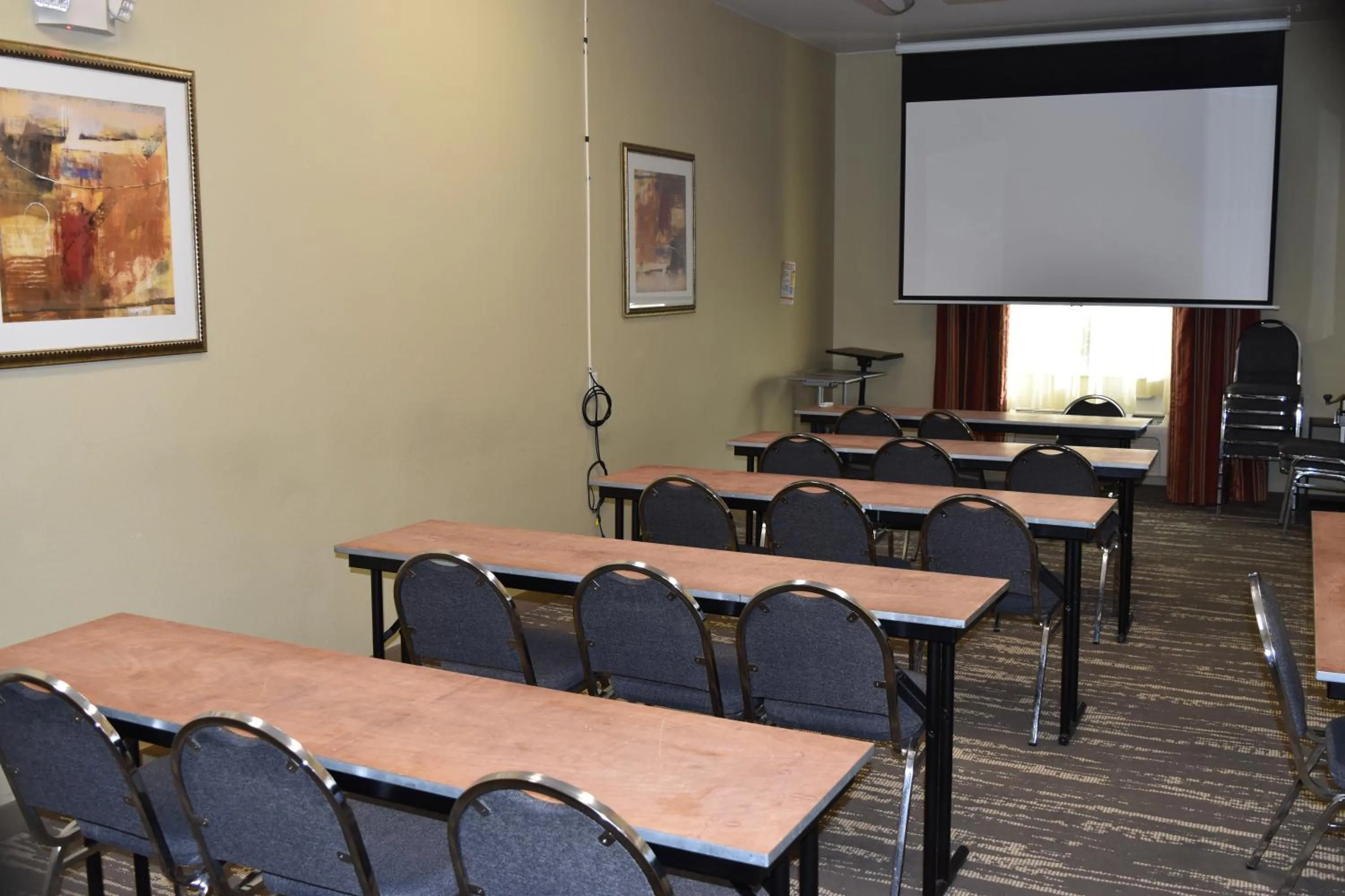 Meeting/conference room in Best Western Oasis Inn