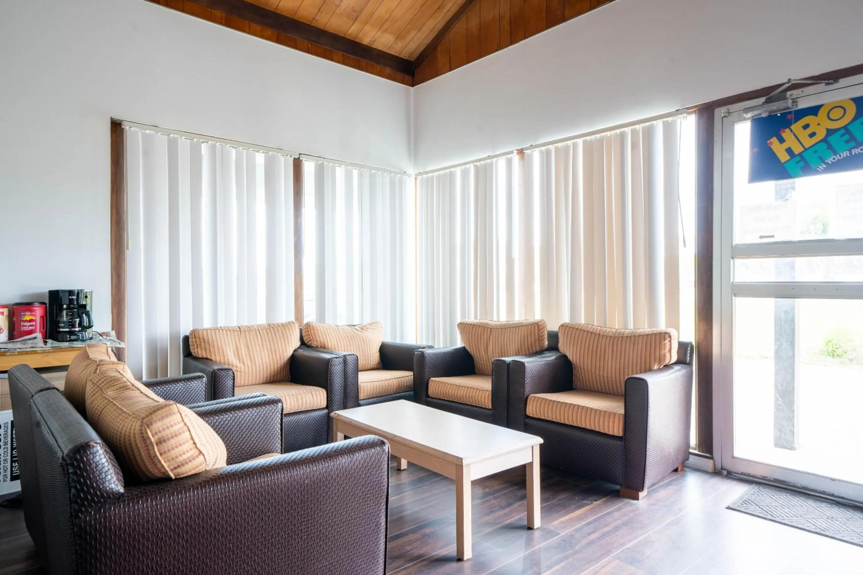 Lobby or reception in OYO Hotel Ocala, FL I-75