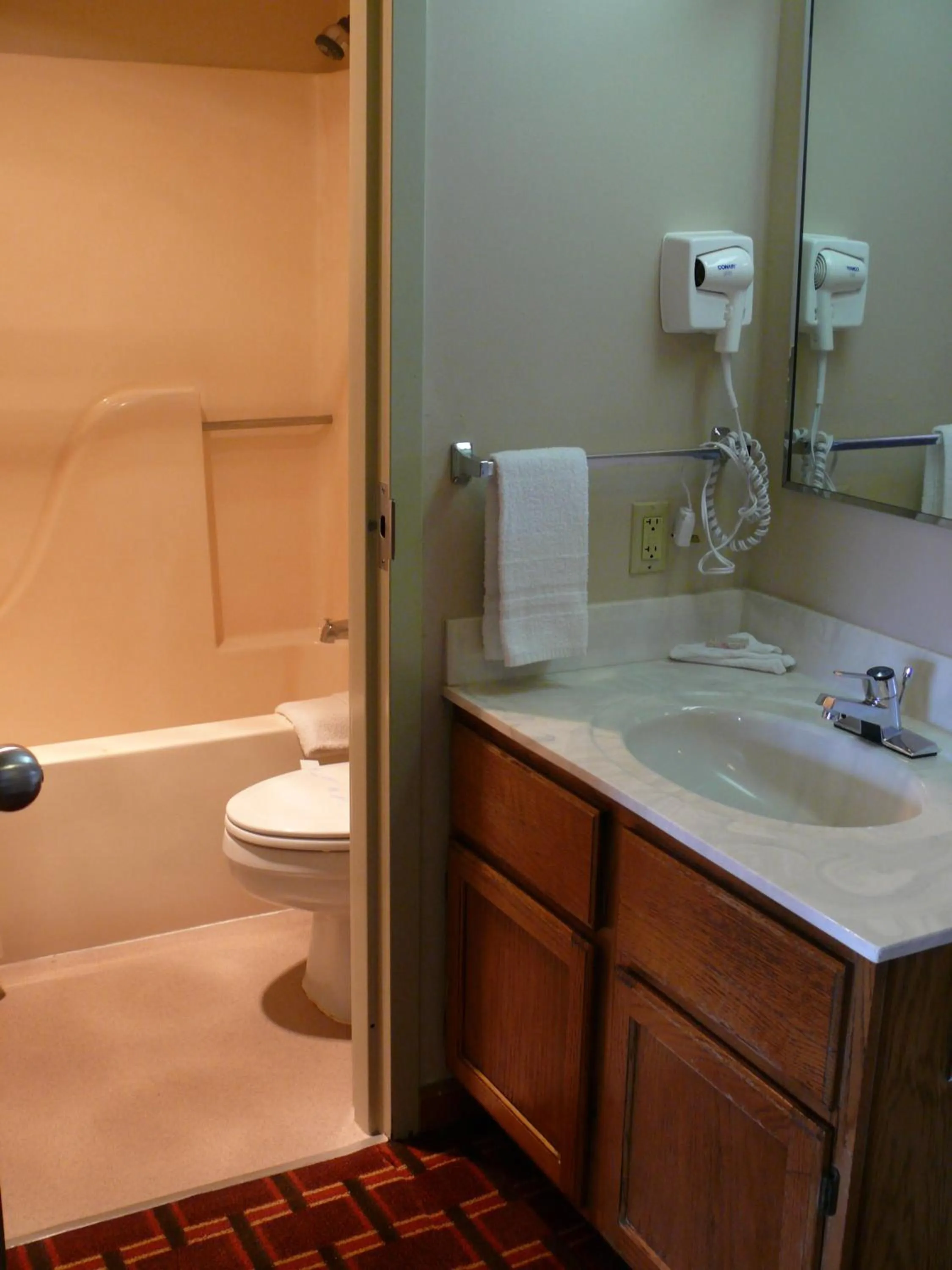 Bathroom in The Woodridge Inn