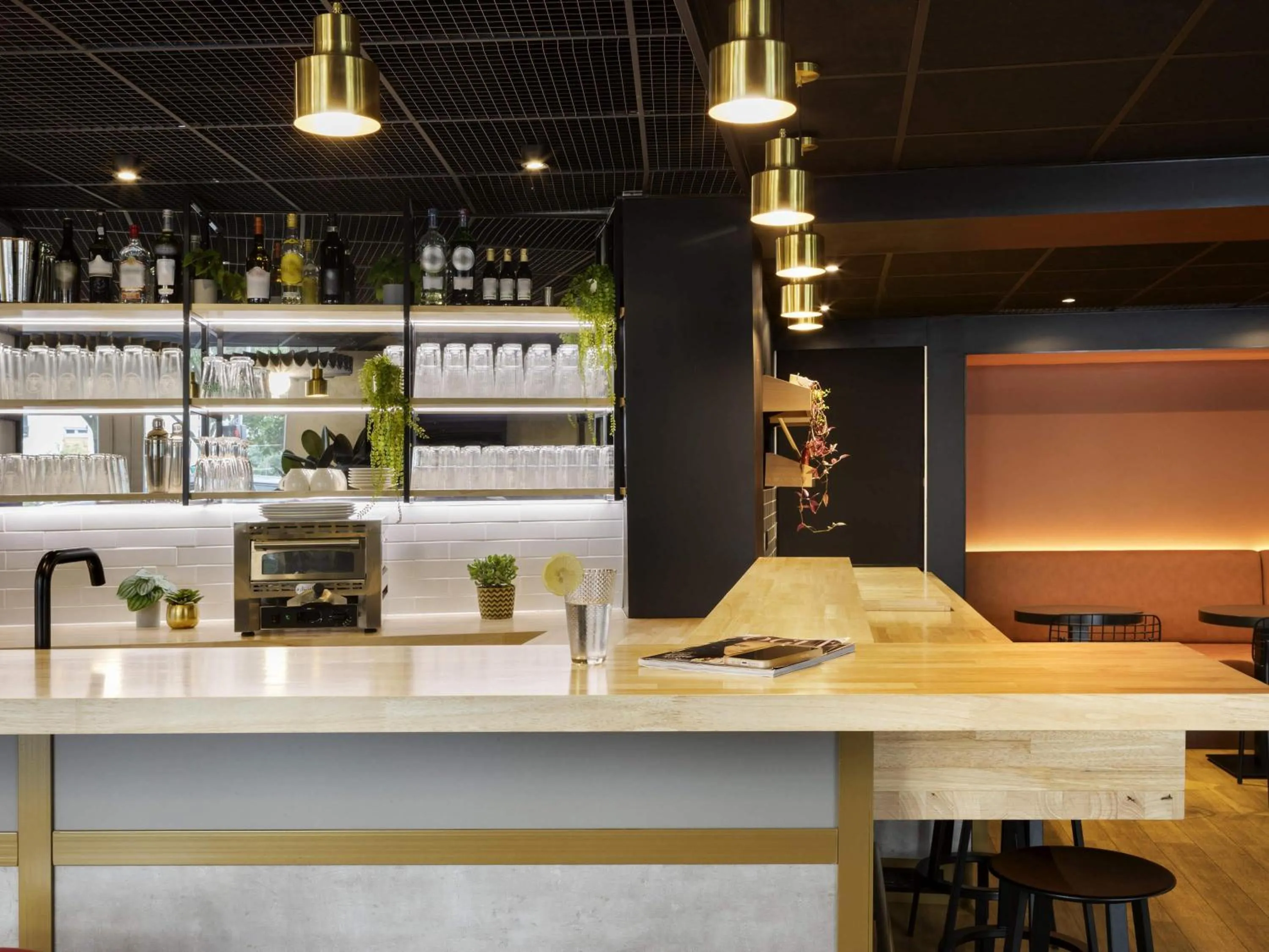 Lounge or bar in ibis Paris Nation Davout