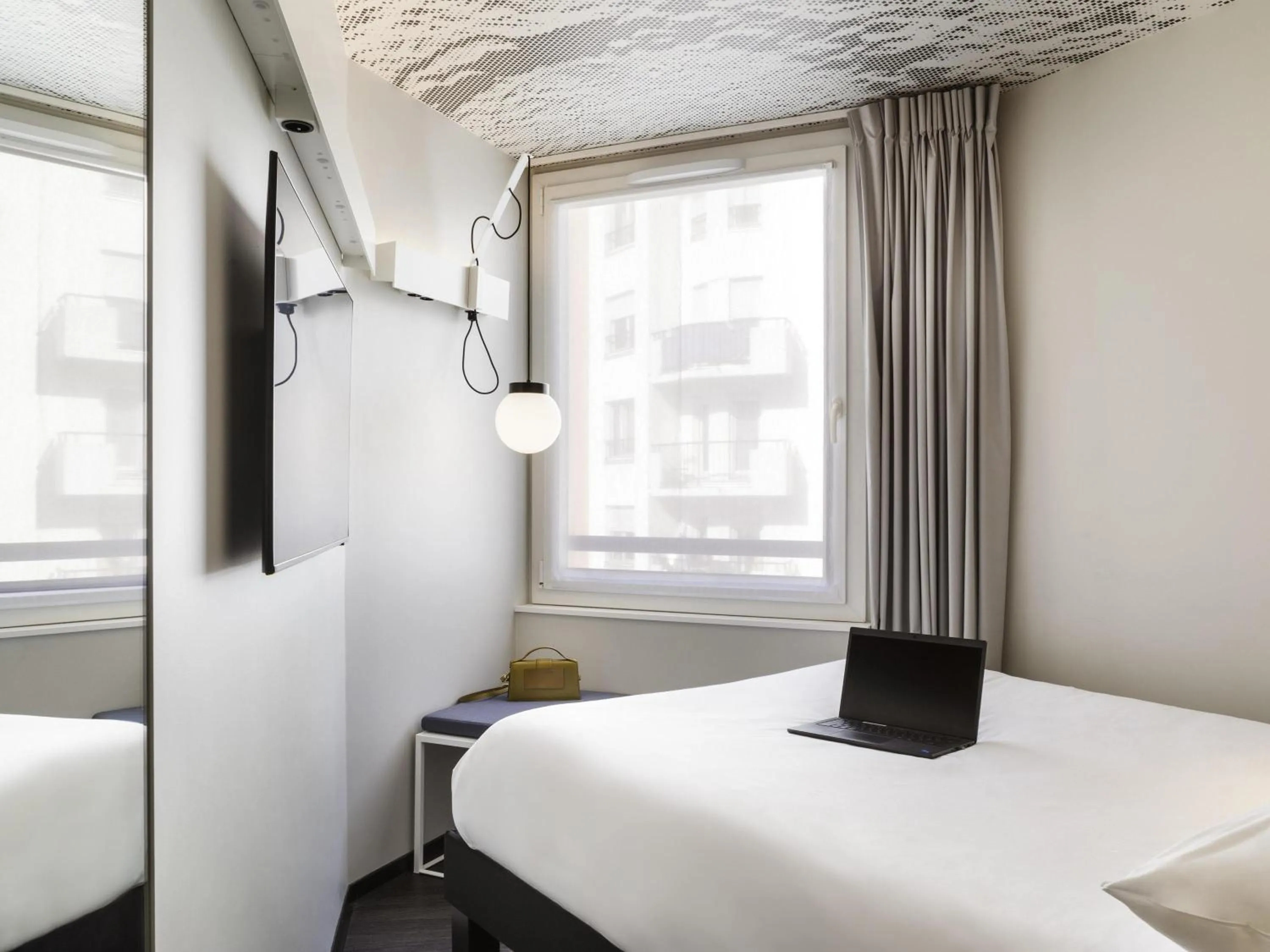 Bedroom, Bed in ibis Paris Nation Davout