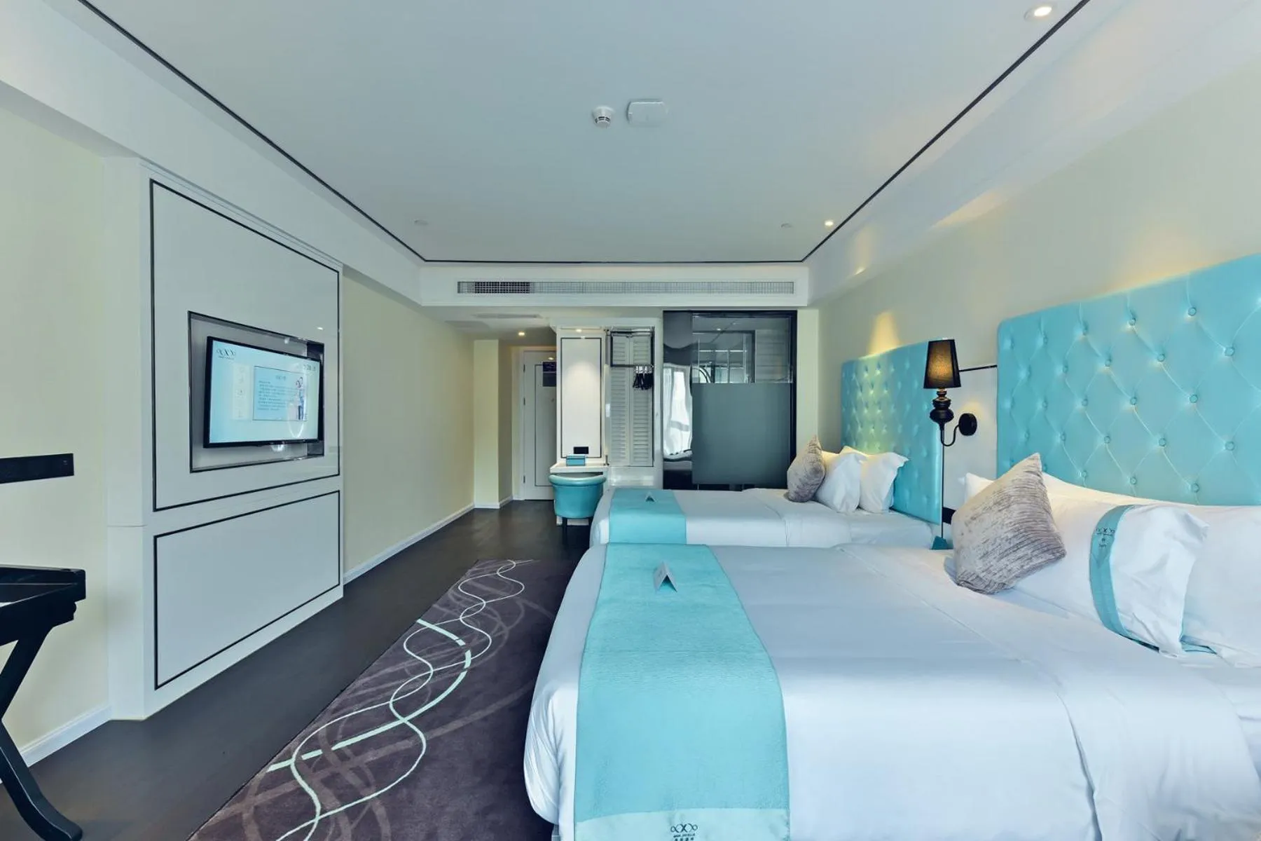 Bed in Xana Hotelle Shenzhen Airport Terminal