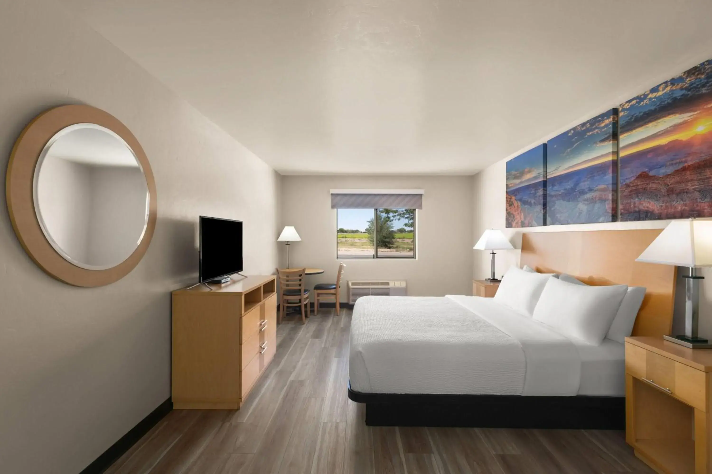 King Room - Disability Access - Non-Smoking in Days Inn by Wyndham Chino Valley King Room - Disability Access - Non-Smoking in Days Inn by Wyndham Chino Valley