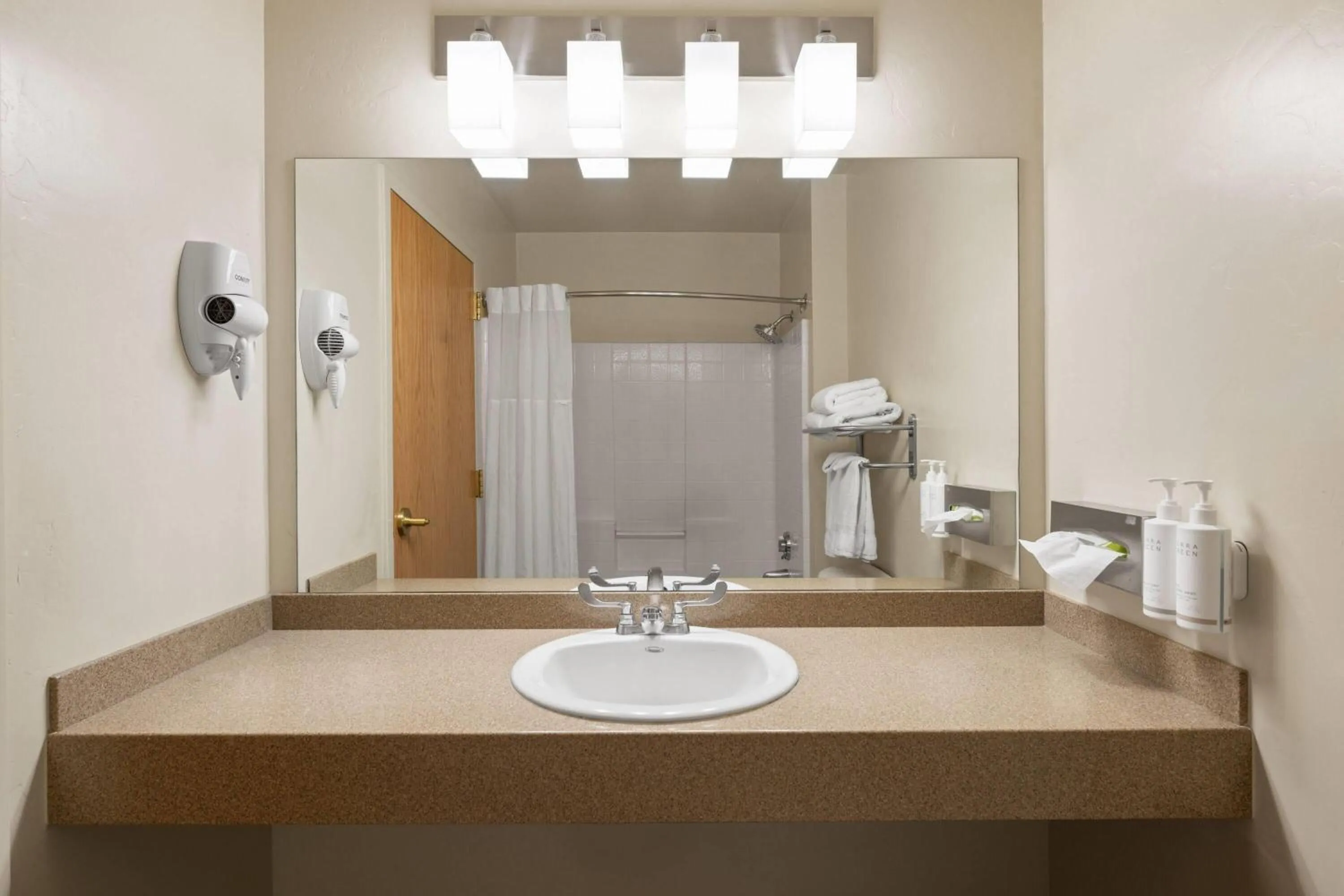 Bathroom in Days Inn by Wyndham Chino Valley