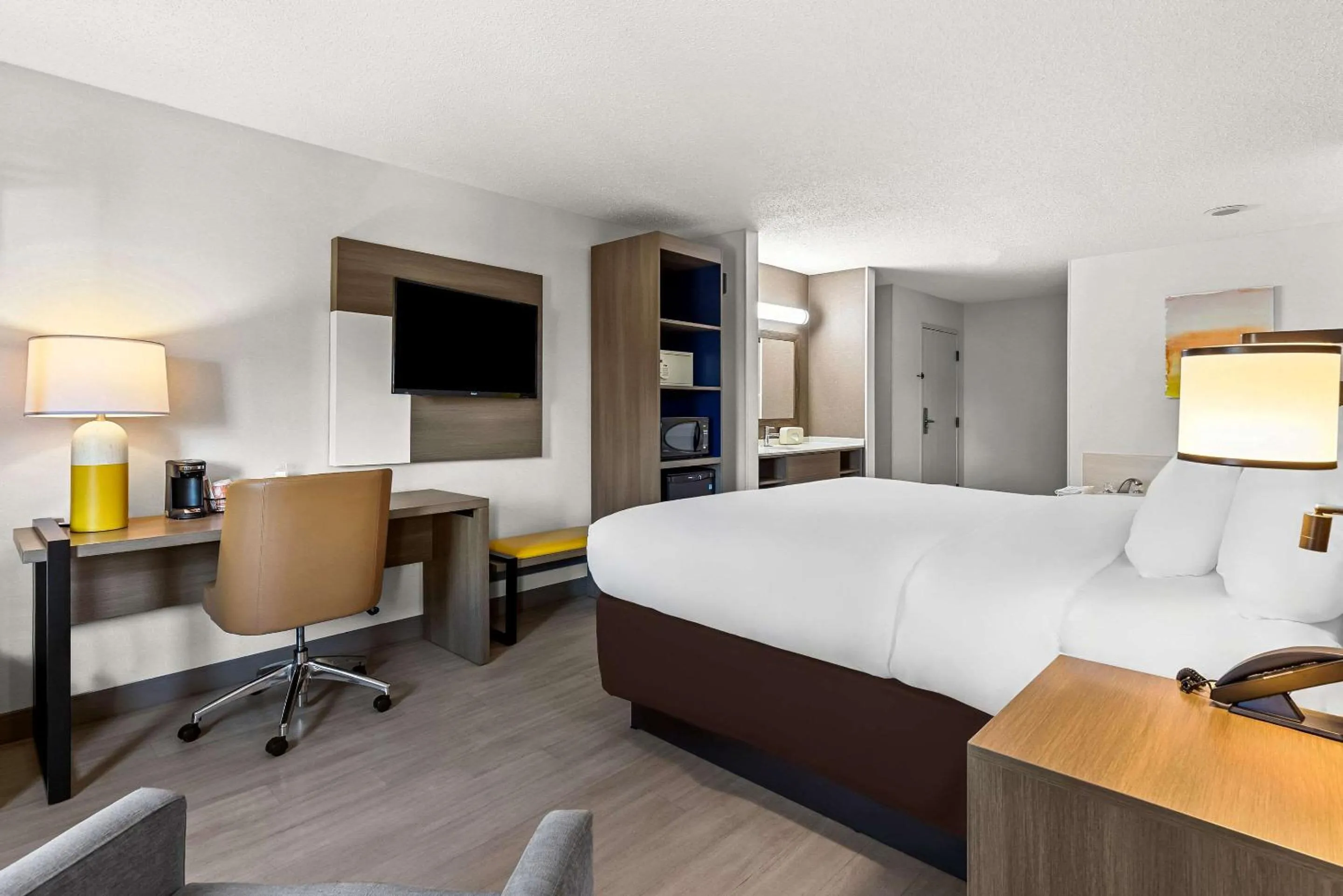 Bedroom, Bed in Comfort Inn