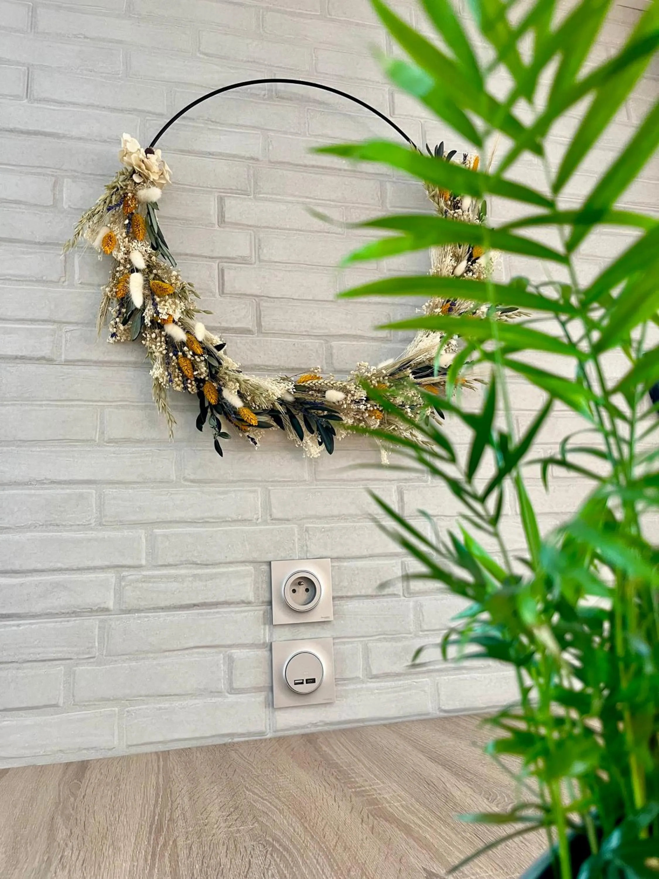 Restaurant/places to eat in Campanile Orange Centre sortie 21 sur A7 A9