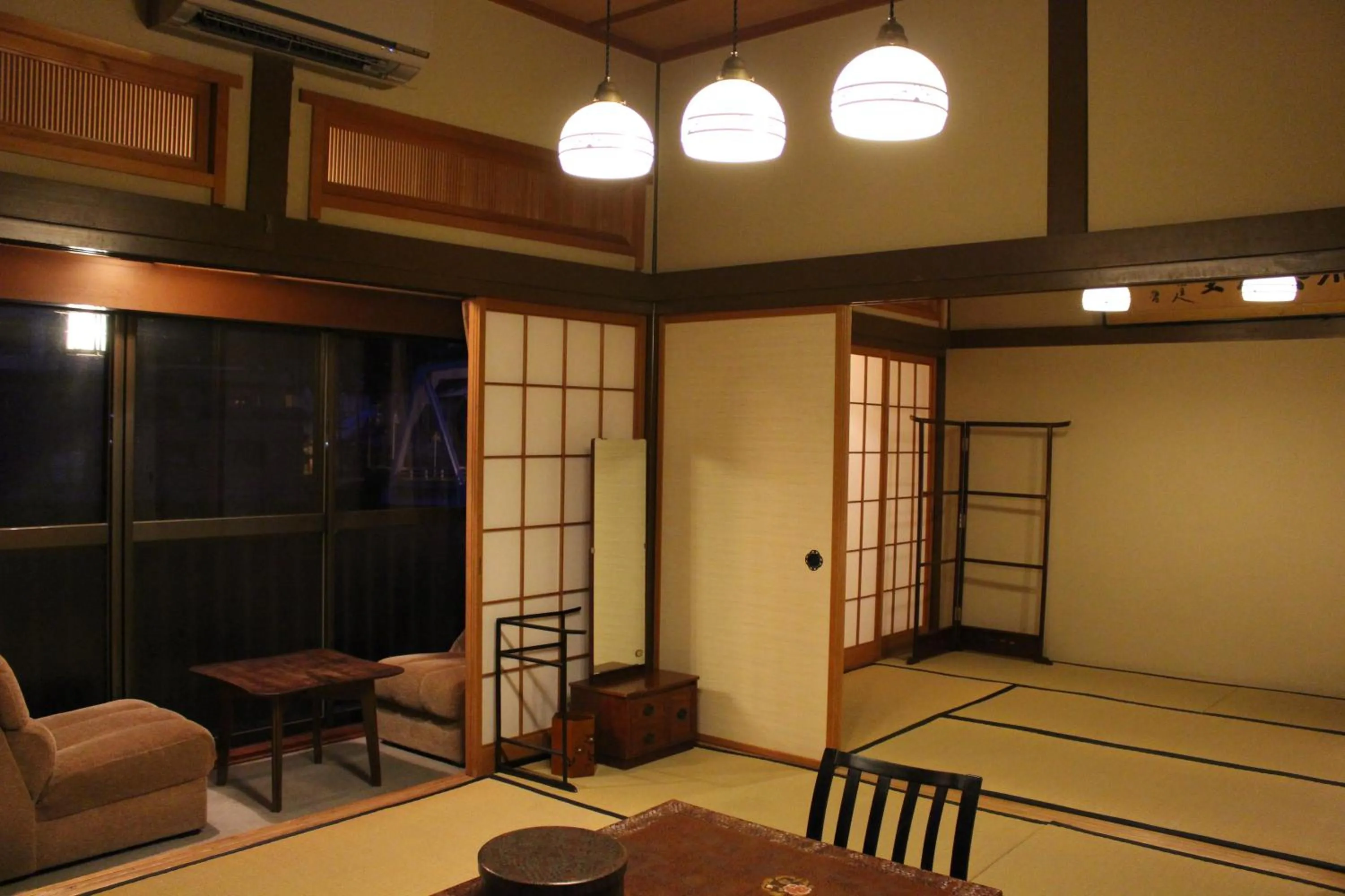 Historical Ryokan SENYUKAN