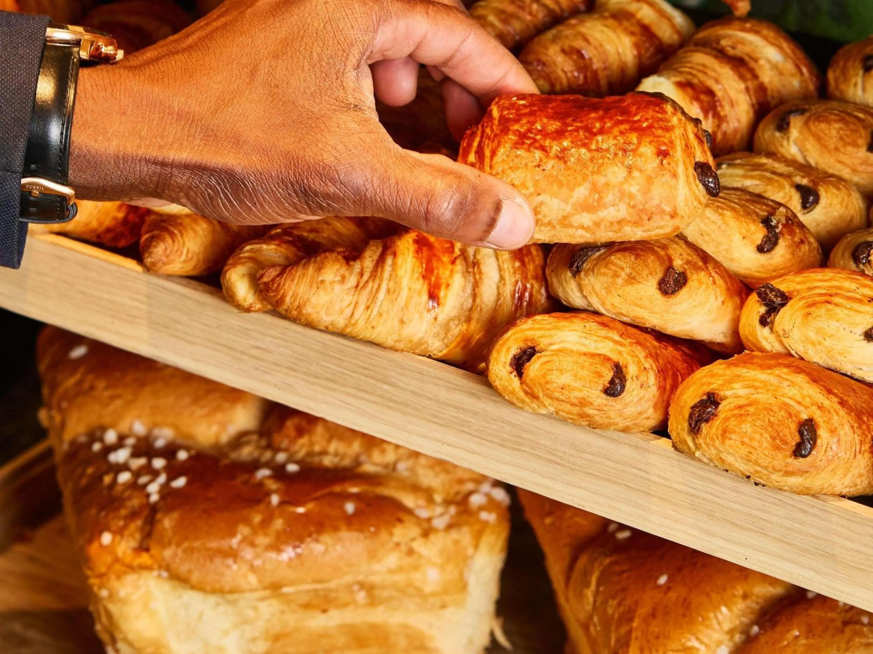 Breakfast in Novotel Paris La Defense Esplanade