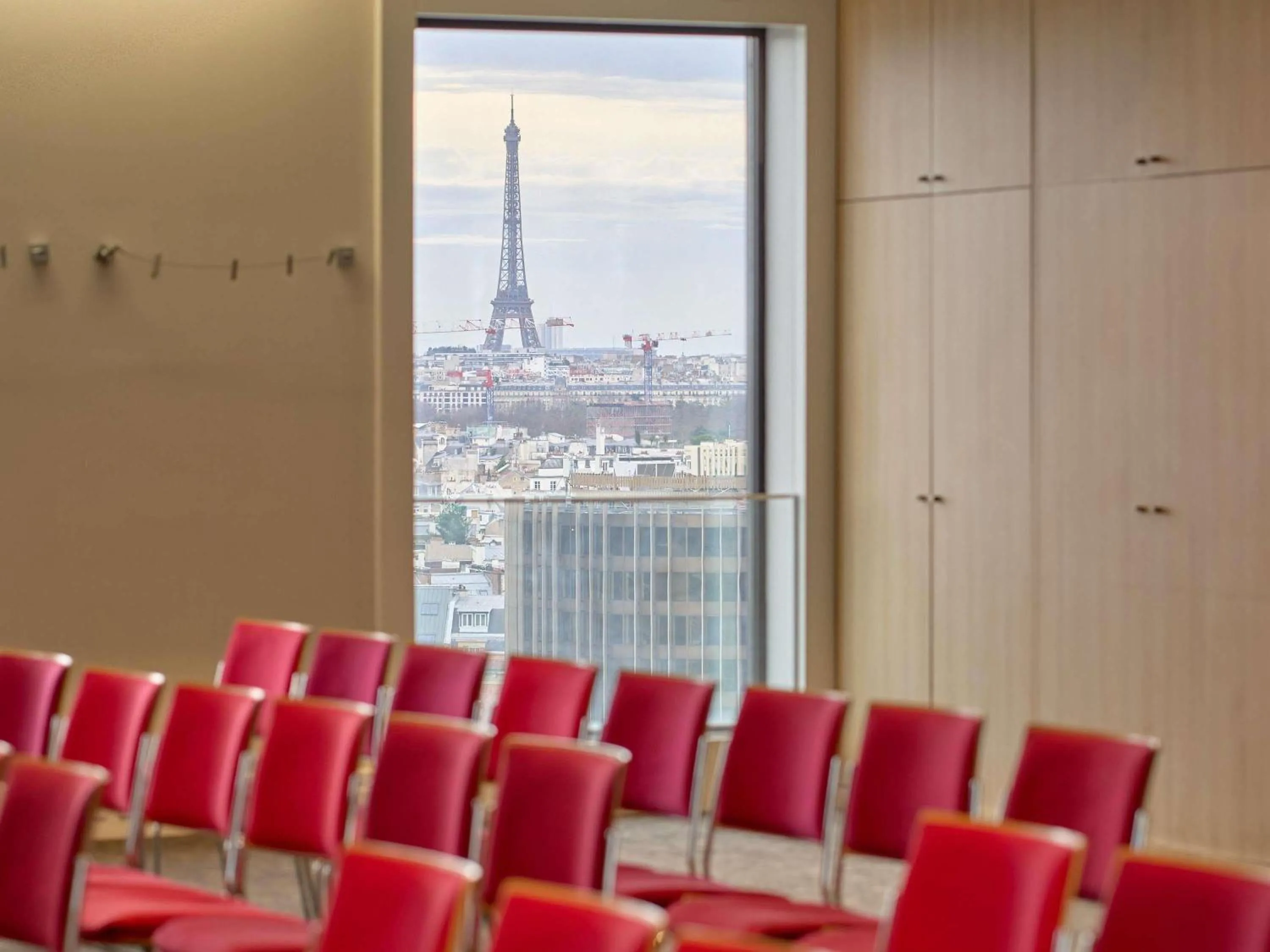 Meeting/conference room in Novotel Paris La Defense Esplanade
