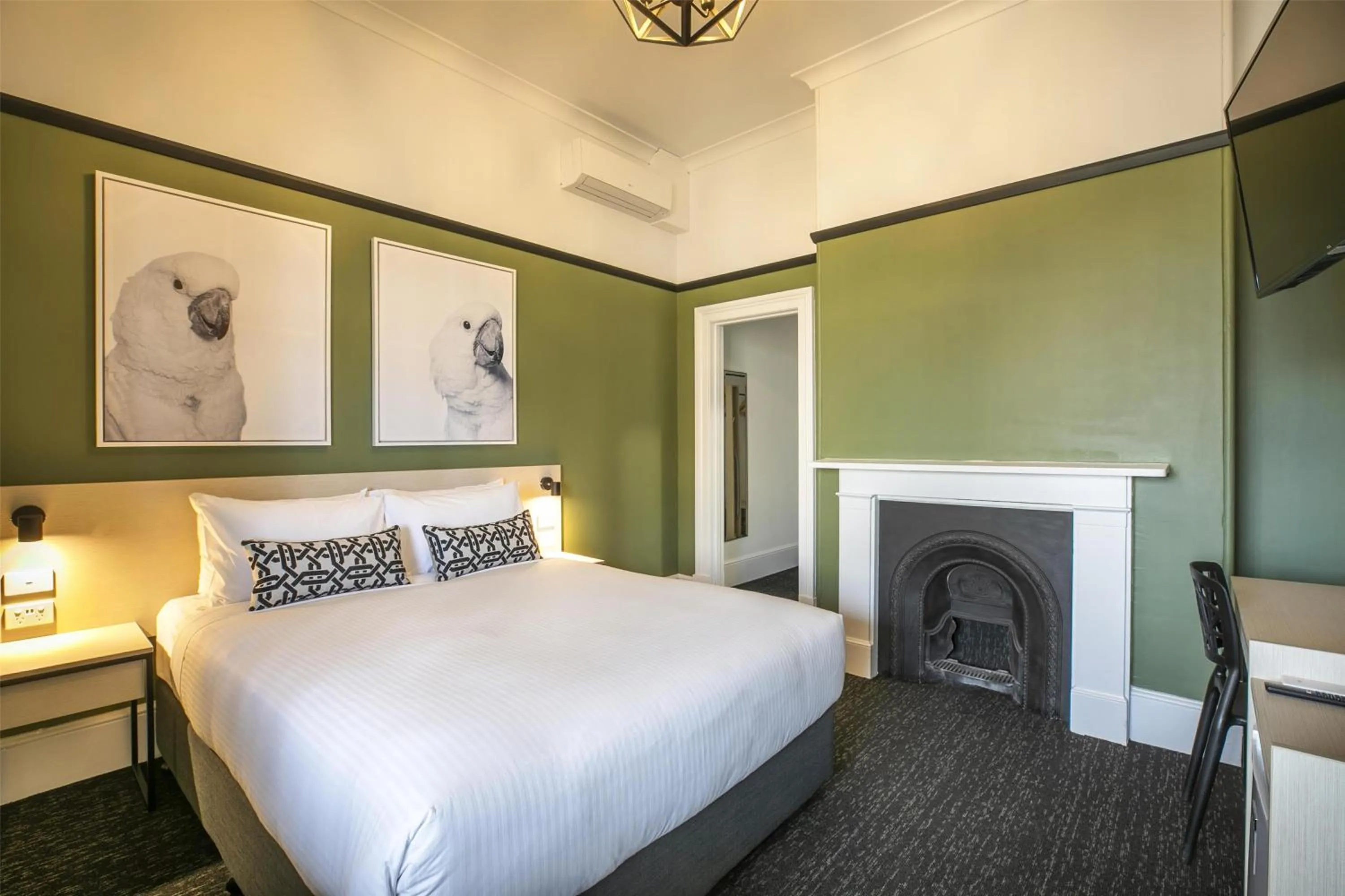 Bedroom, Bed in Nightcap at Exeter Hotel