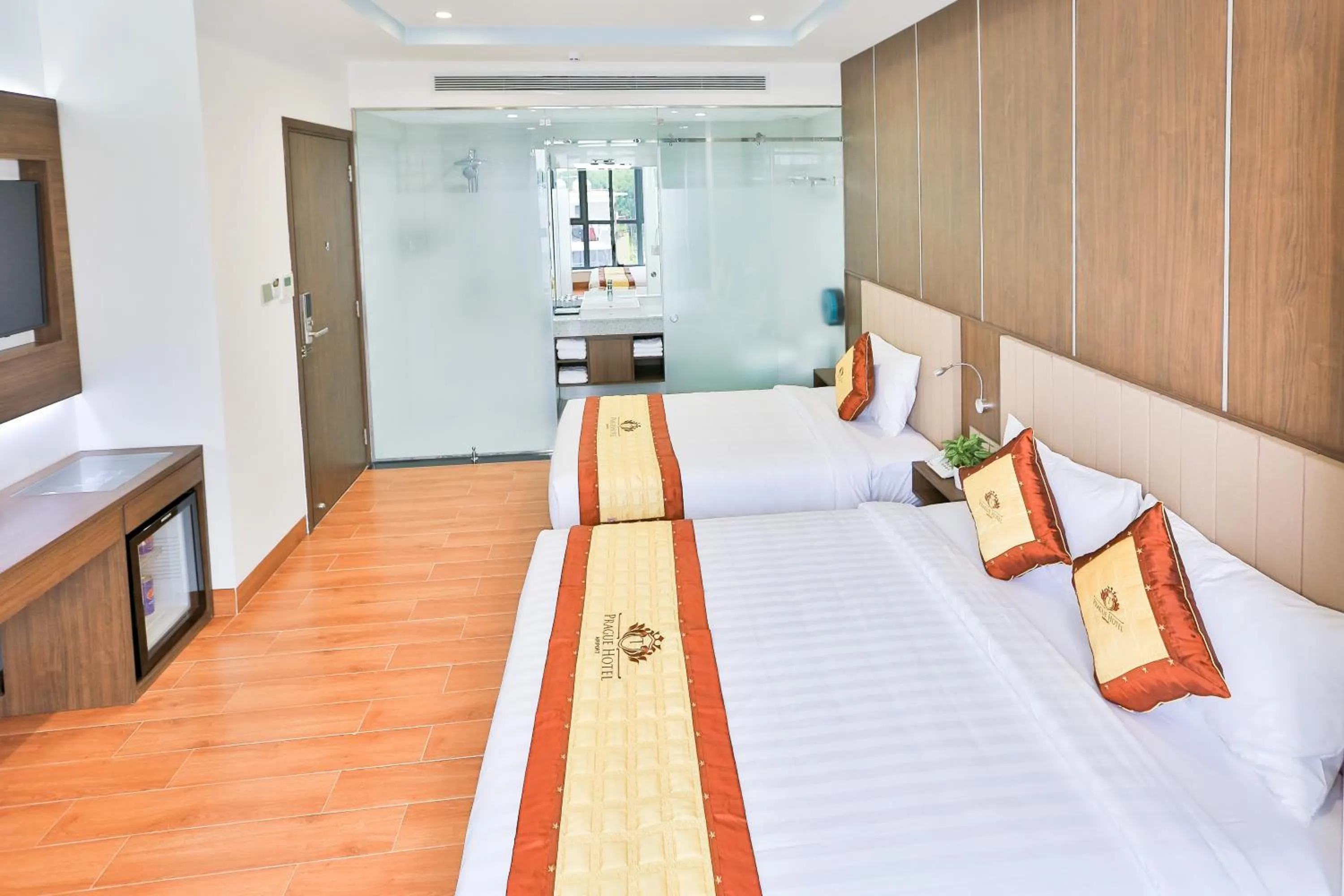 Photo of the whole room, Bed in Prague Saigon Airport Hotel