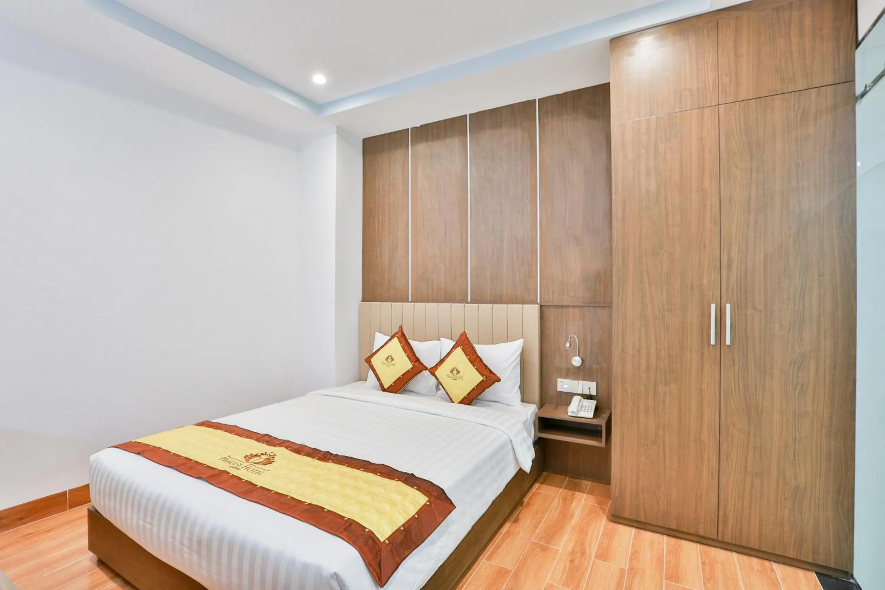 Bedroom, Bed in Prague Saigon Airport Hotel