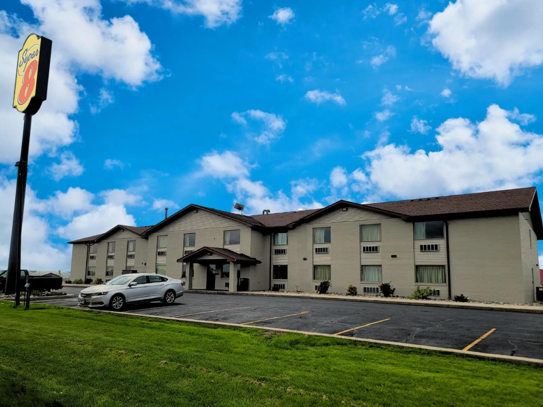 Property building in Super 8 by Wyndham Perham