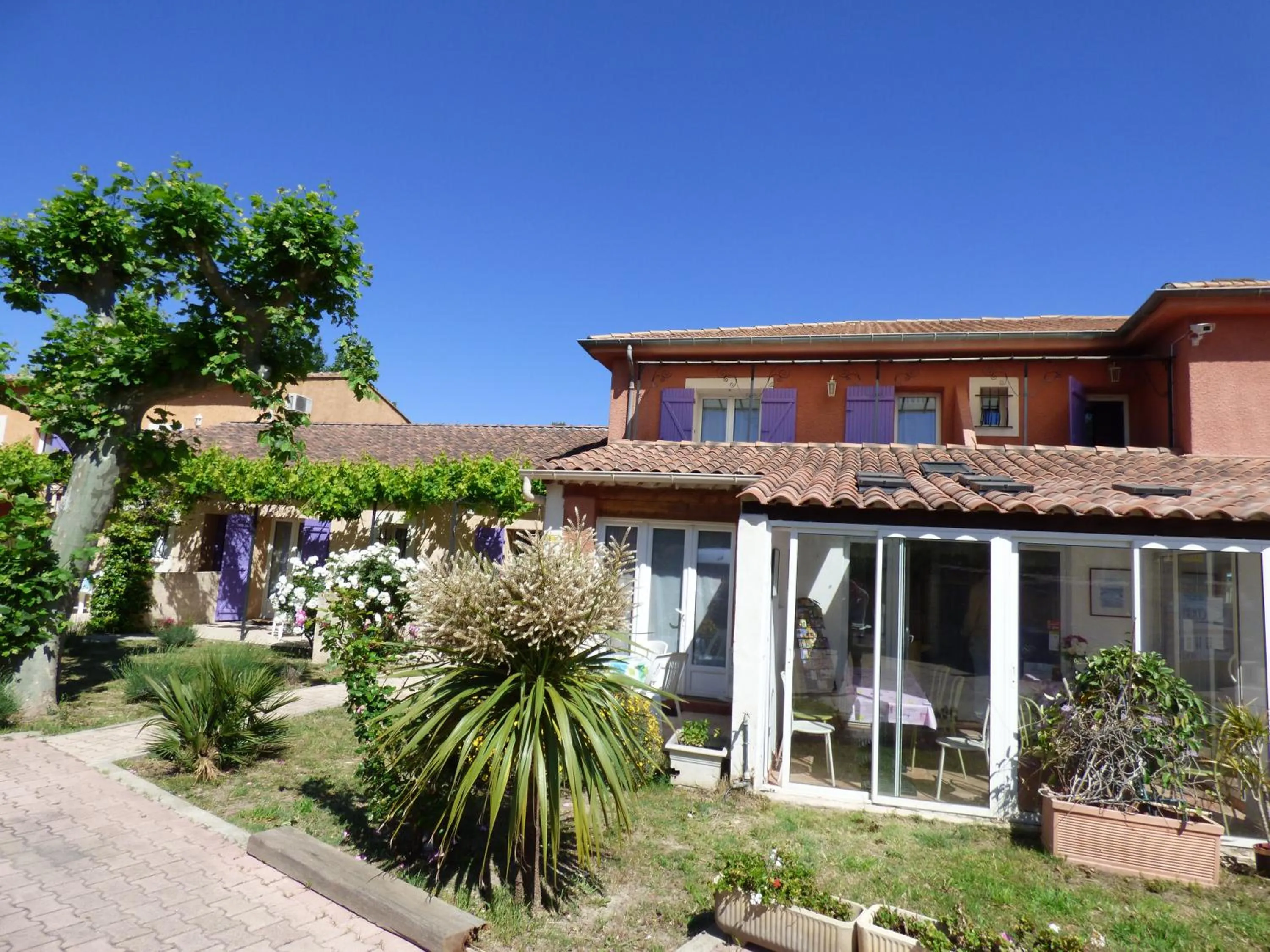 Lobby or reception in Appart'Hotel Festival Sud Suites - Avignon TGV