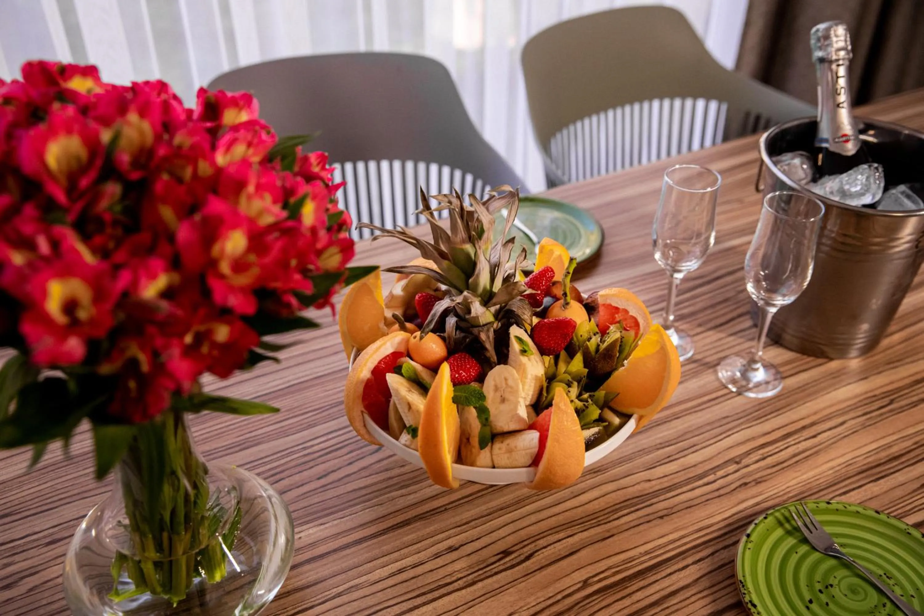 Food and drinks in Garden Inn Resort Sevan