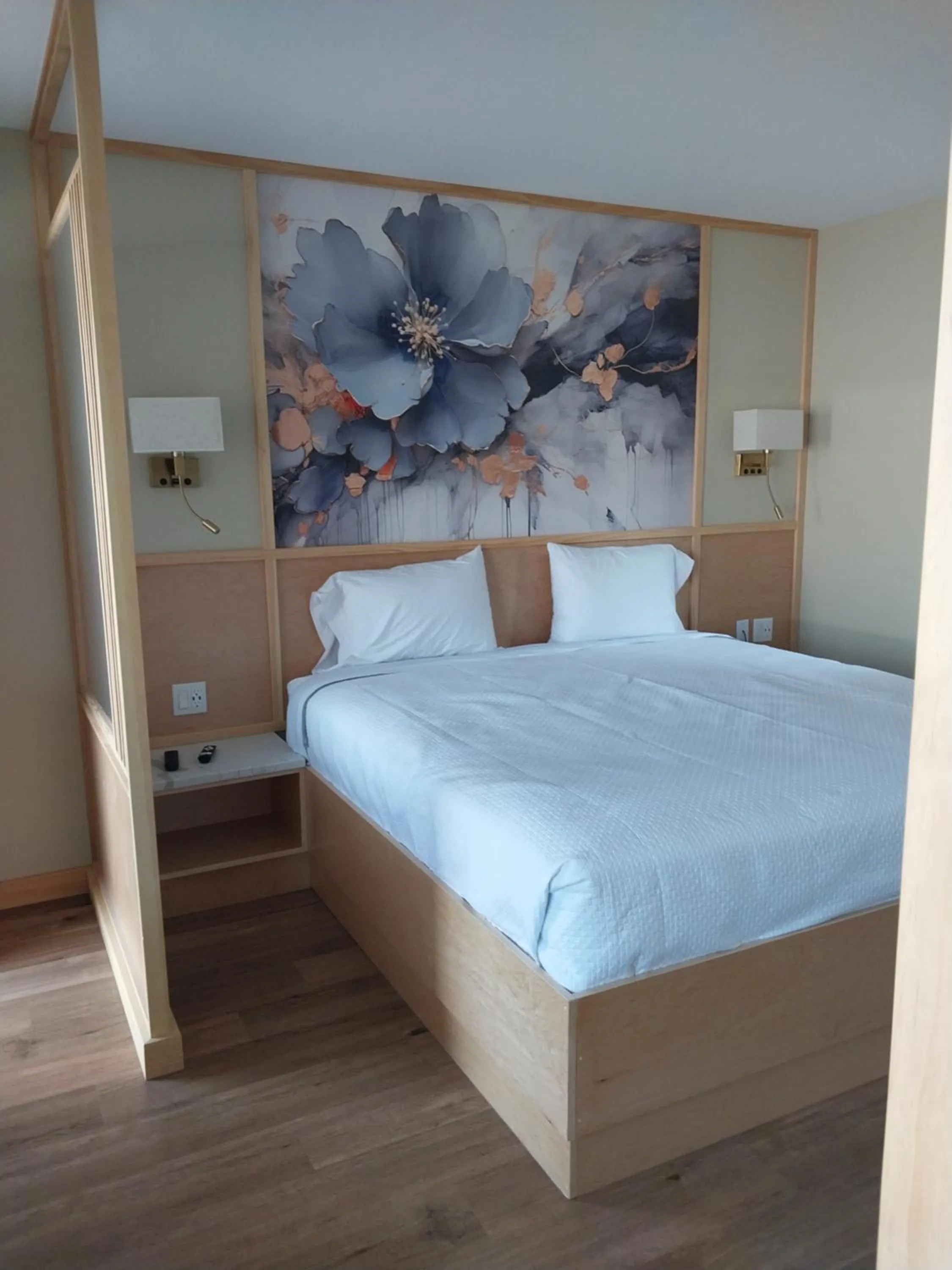 Bed in Greenview Inn Riverhead