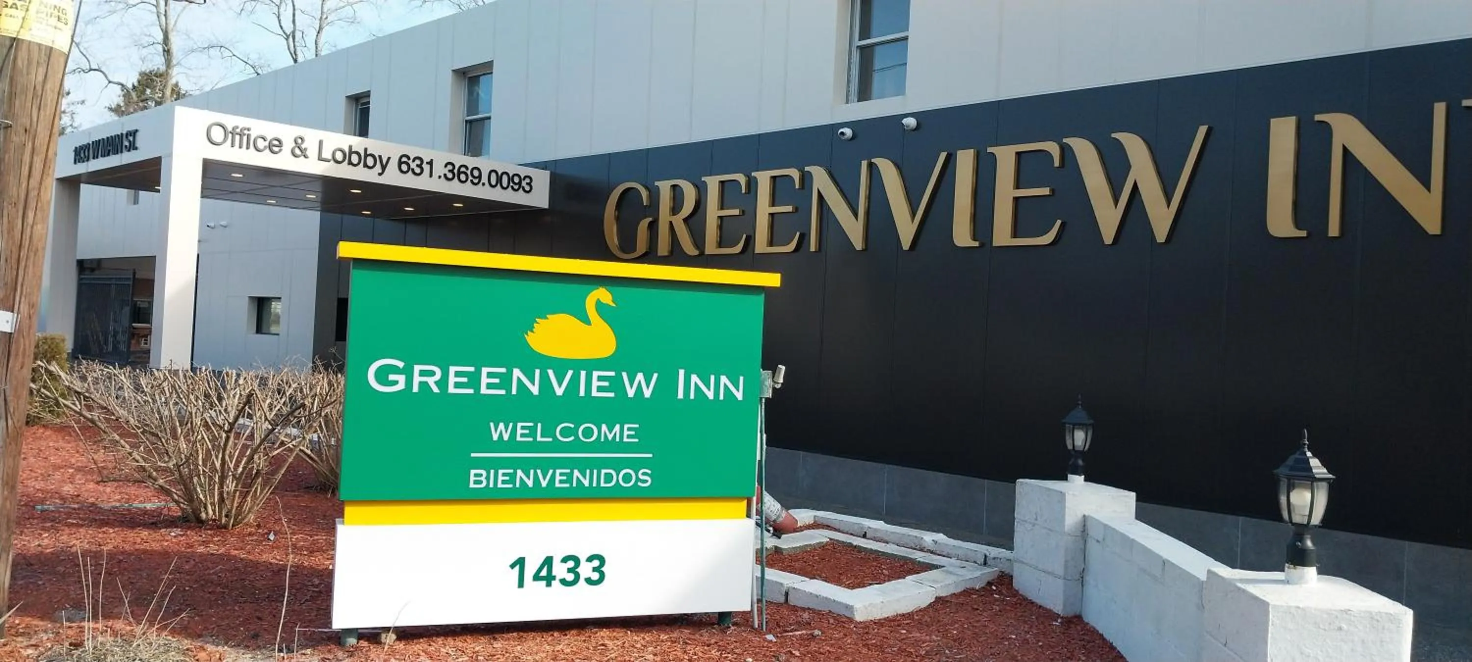 Property building in Greenview Inn Riverhead
