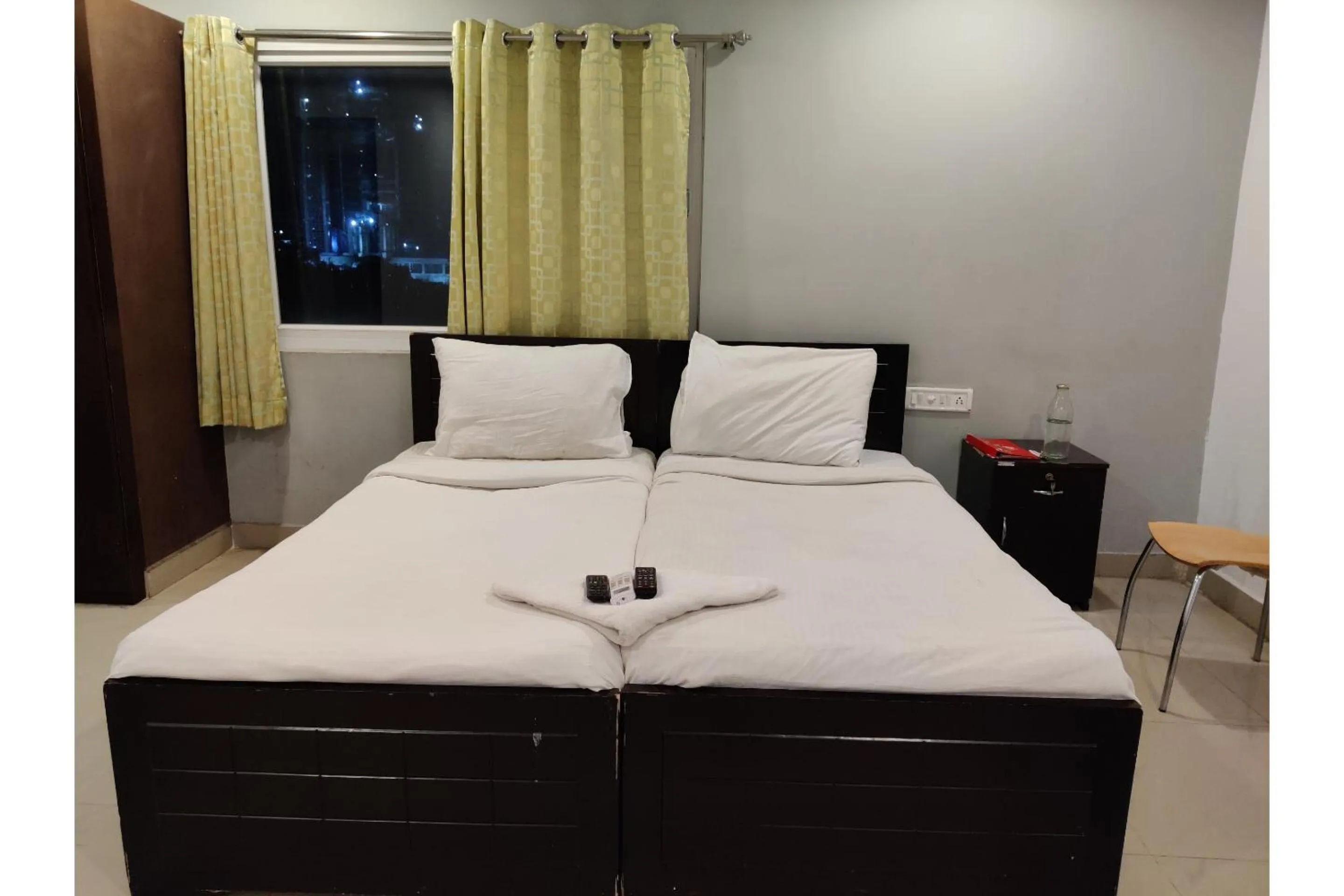 Bedroom, Bed in Collection O Jubilee Banjara Suites