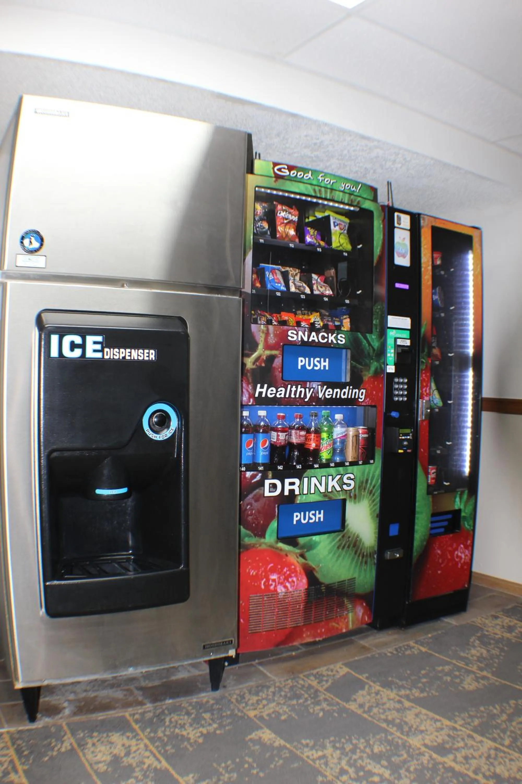 vending machine in Super 8 by Wyndham Gardner