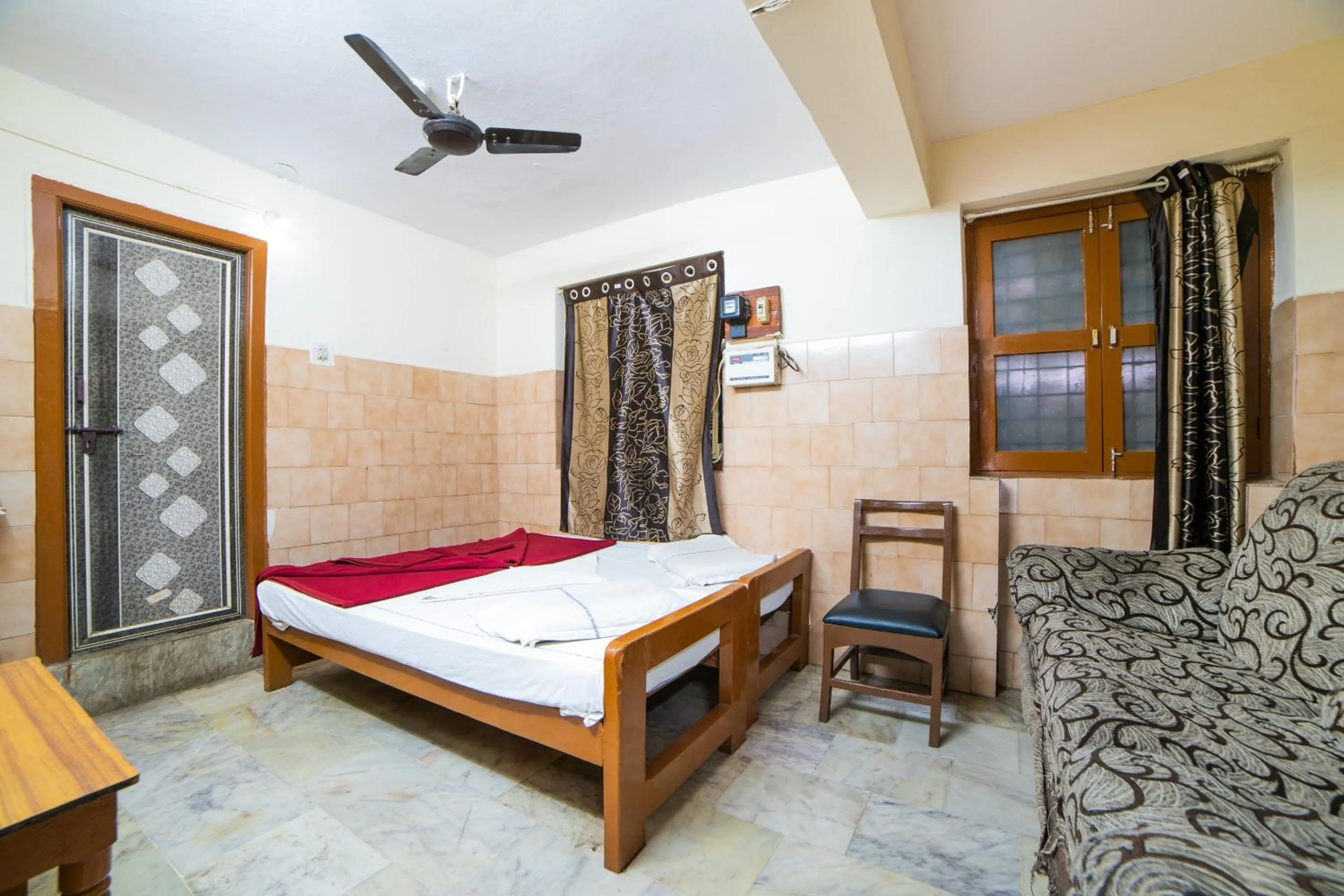 Bedroom, Bed in Hotel O Sree Radha Lodge Near Snow World