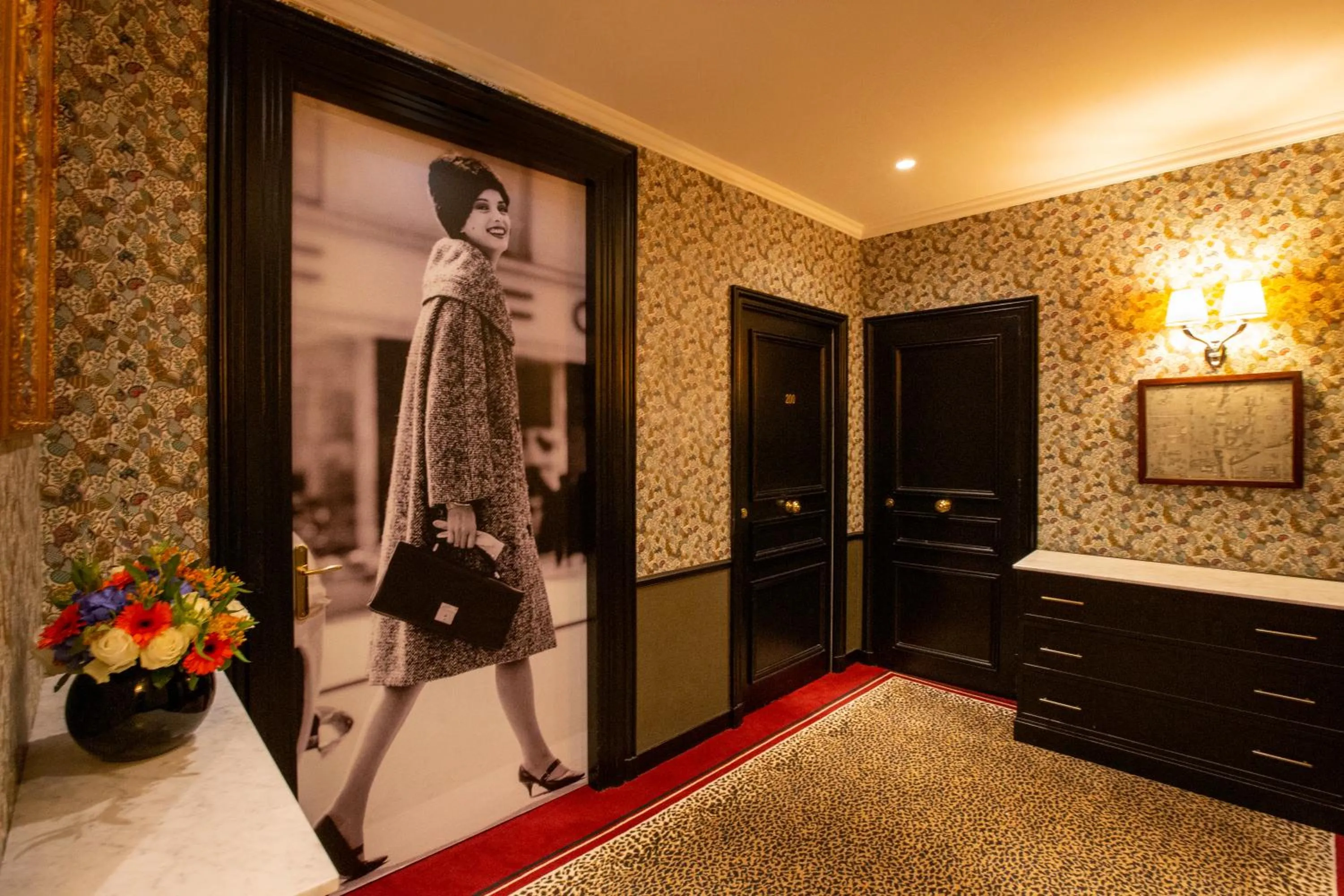 Area and facilities, Bed in Hotel West-End