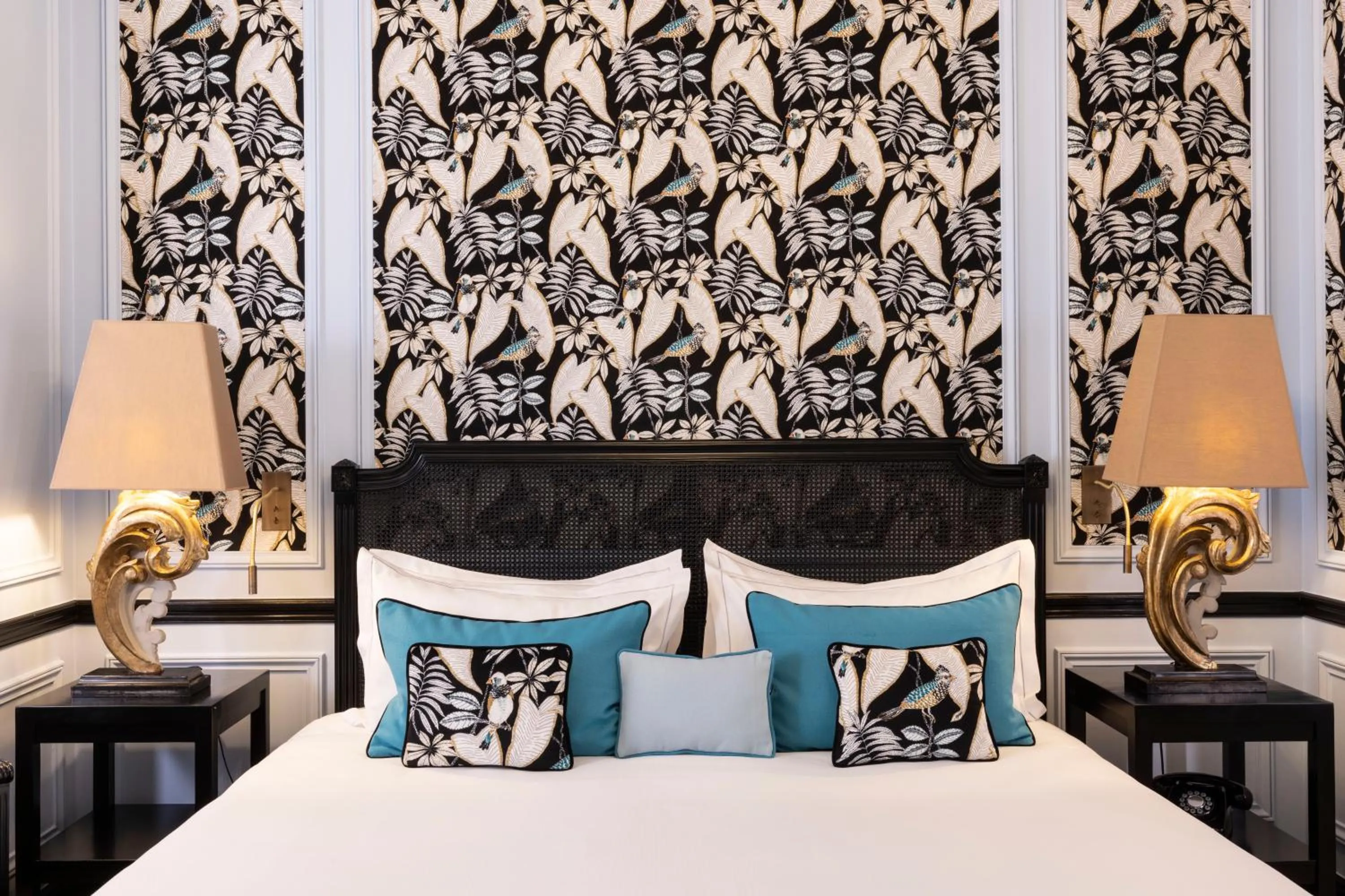 Bedroom, Bed in Hotel West-End