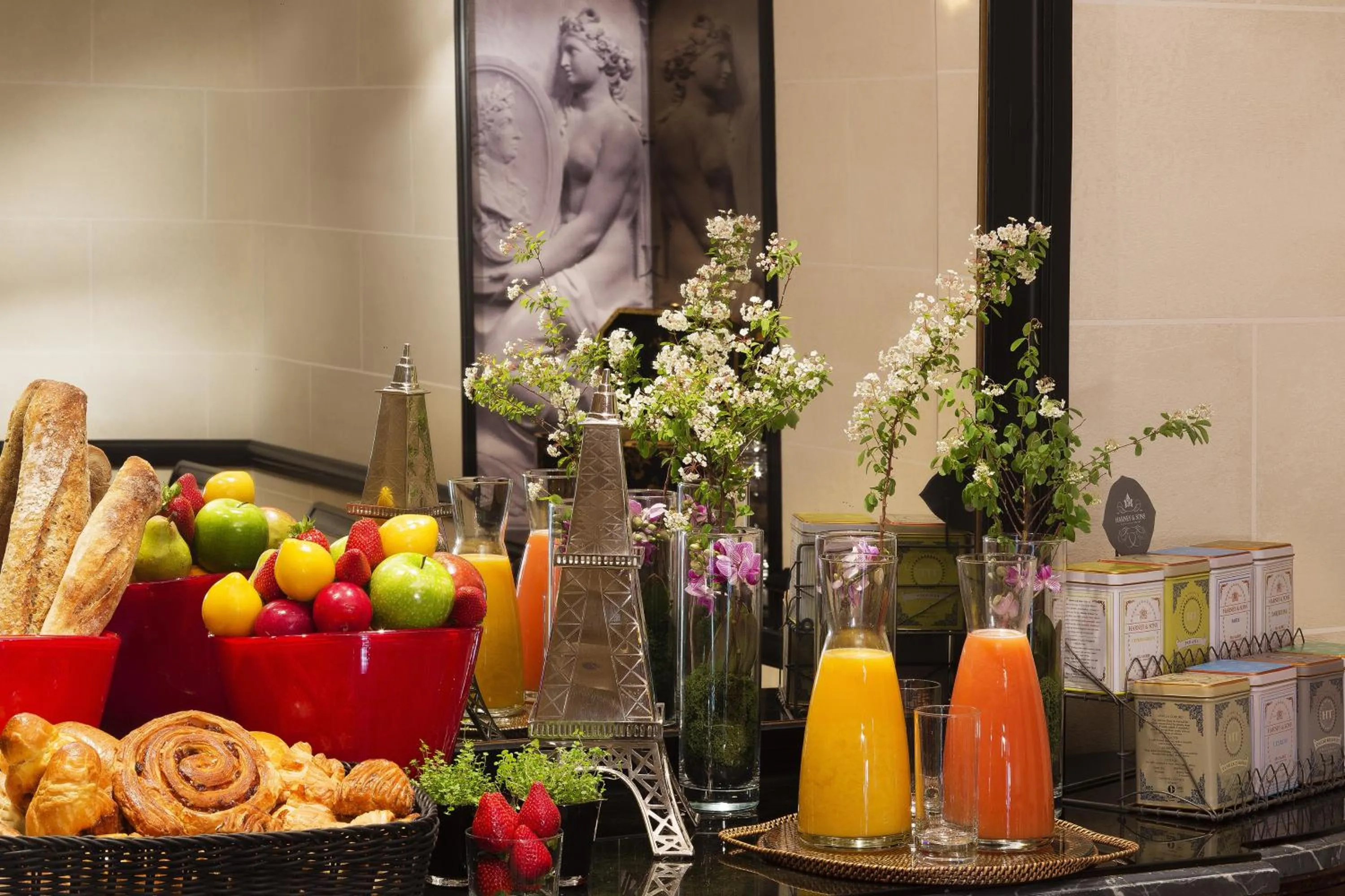 Continental breakfast in Hotel West-End