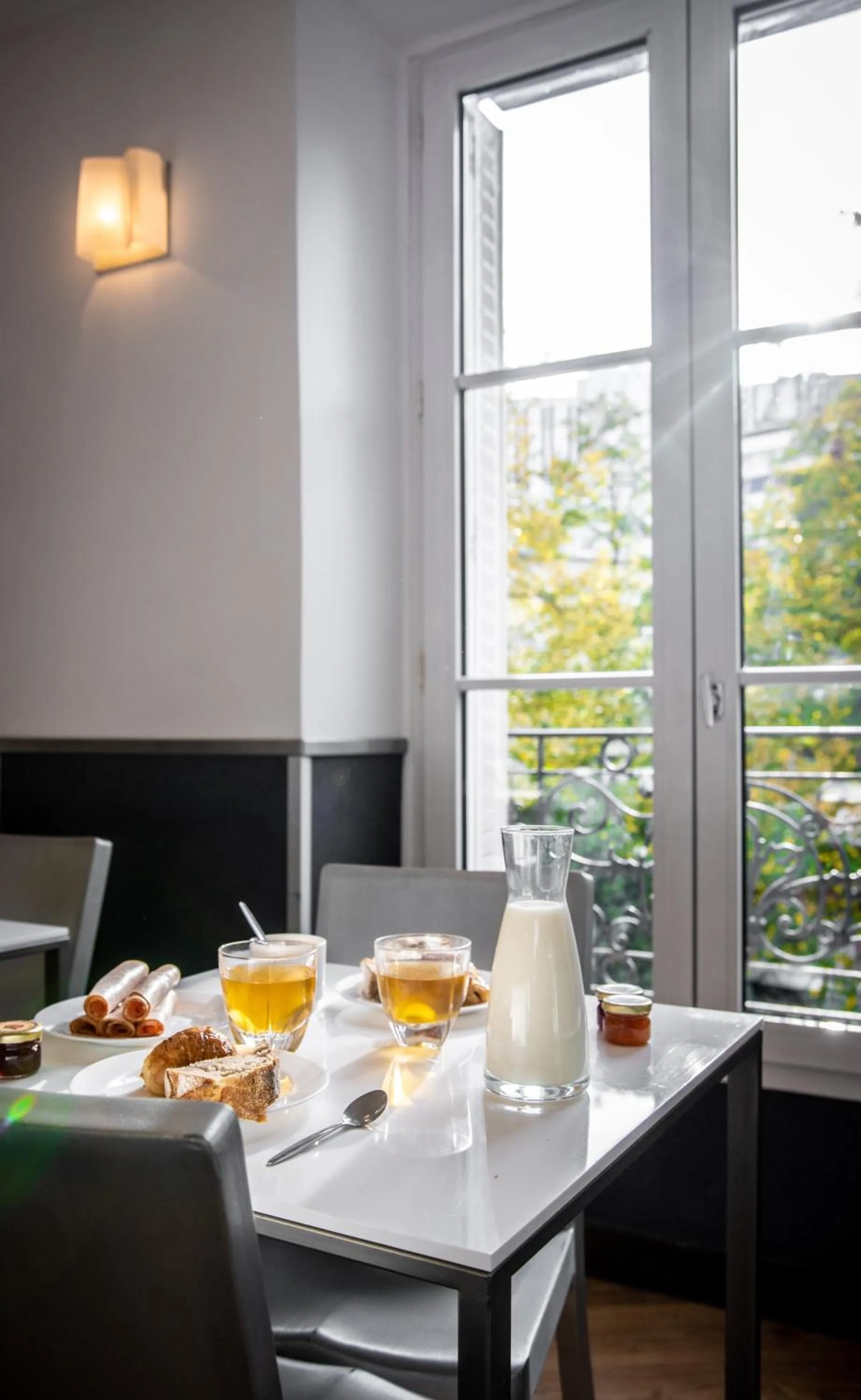 Breakfast in Hôtel du Parc Montparnasse