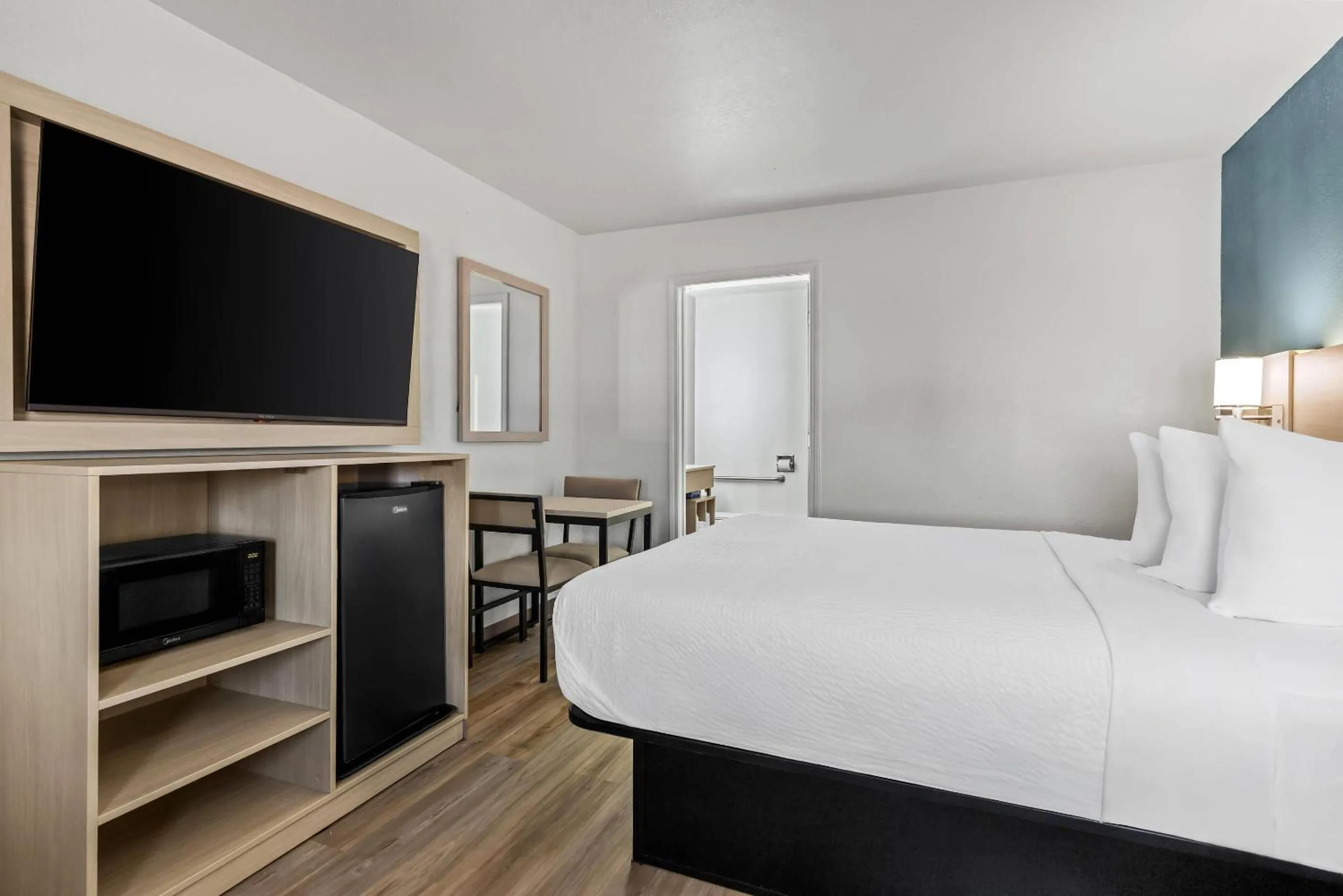 Bedroom, Bed in Rodeway Inn Muskogee