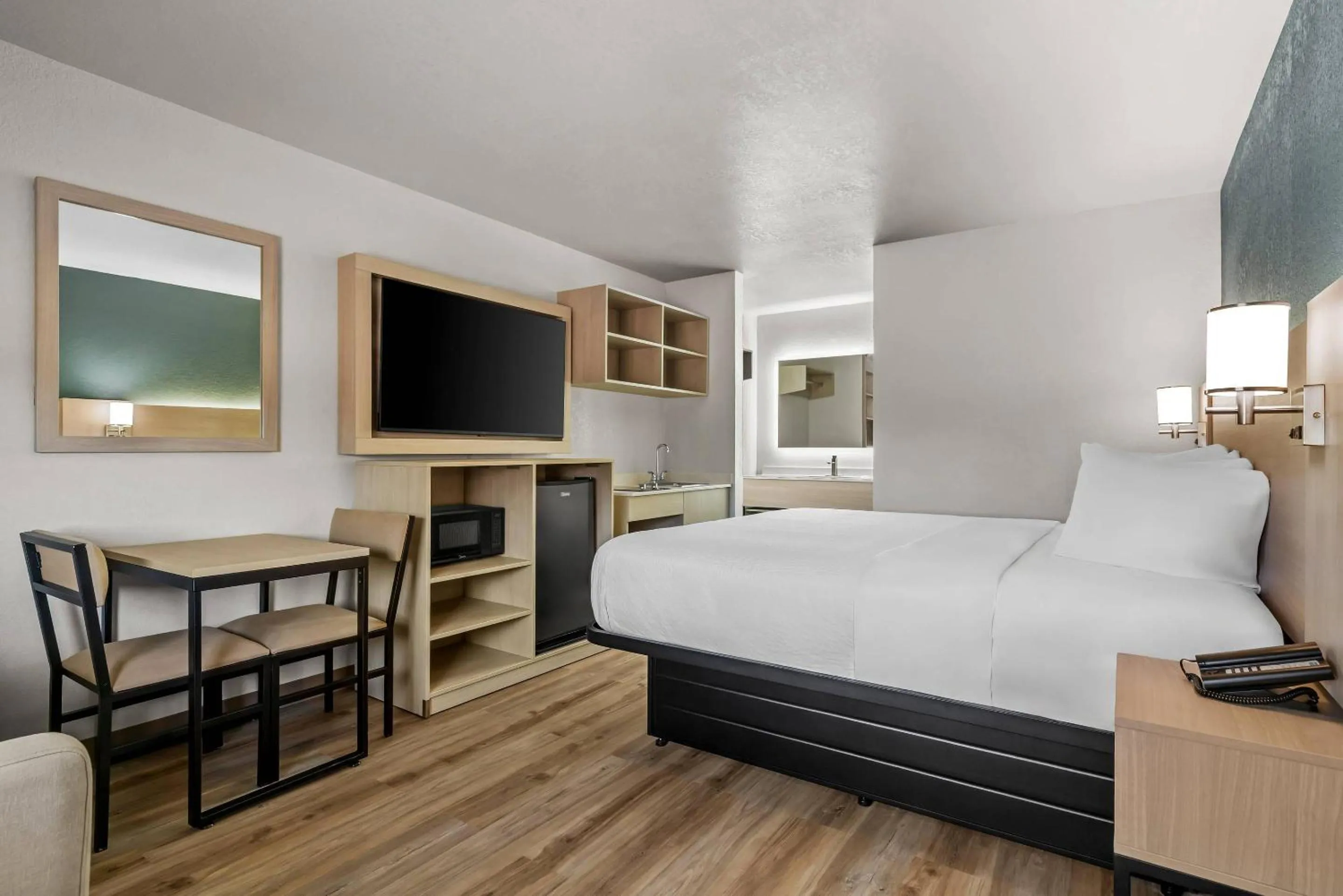 Bedroom, Bed in Rodeway Inn Muskogee