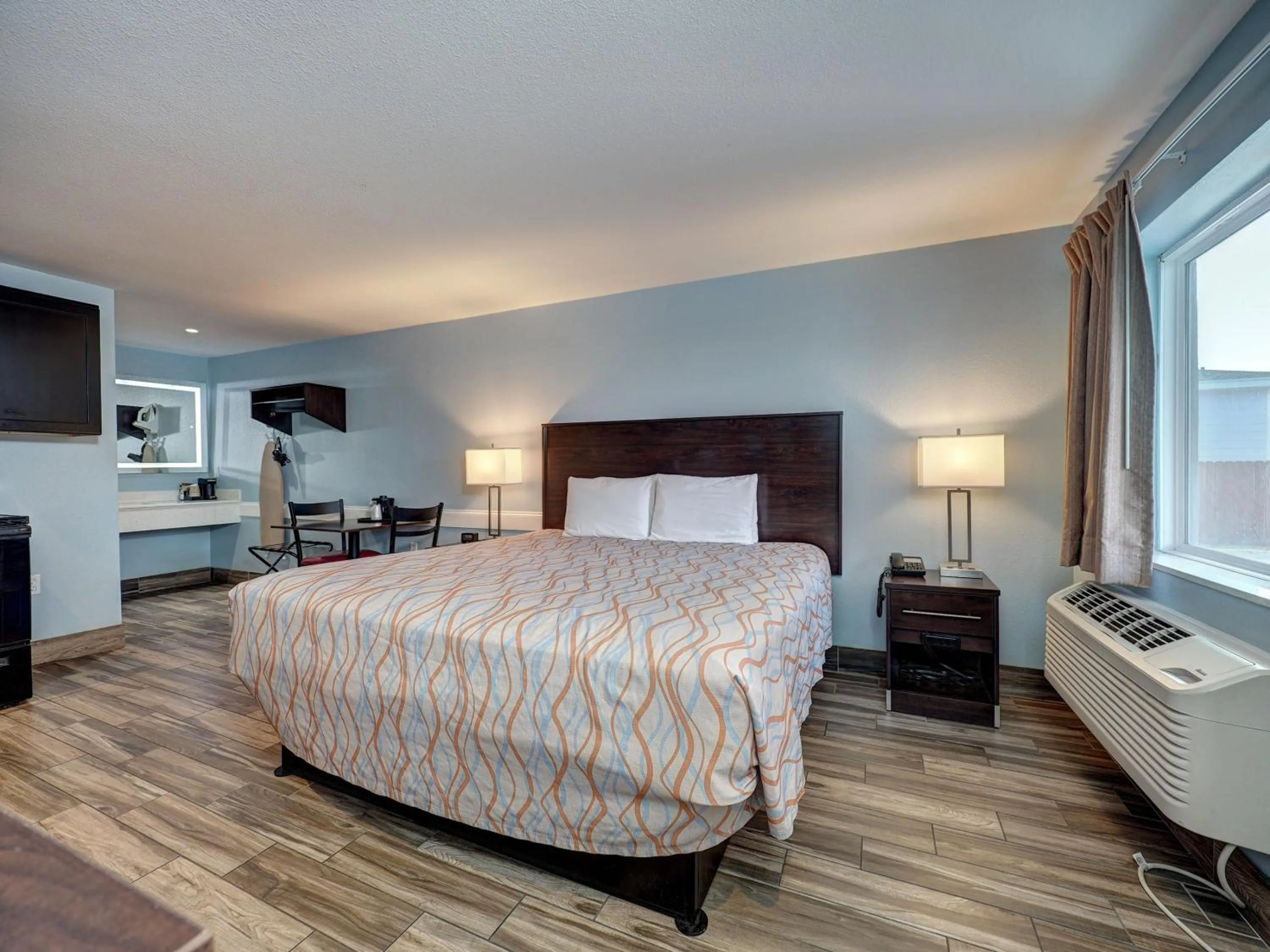 Bed in Ocean's Edge Hotel, Port Aransas,TX