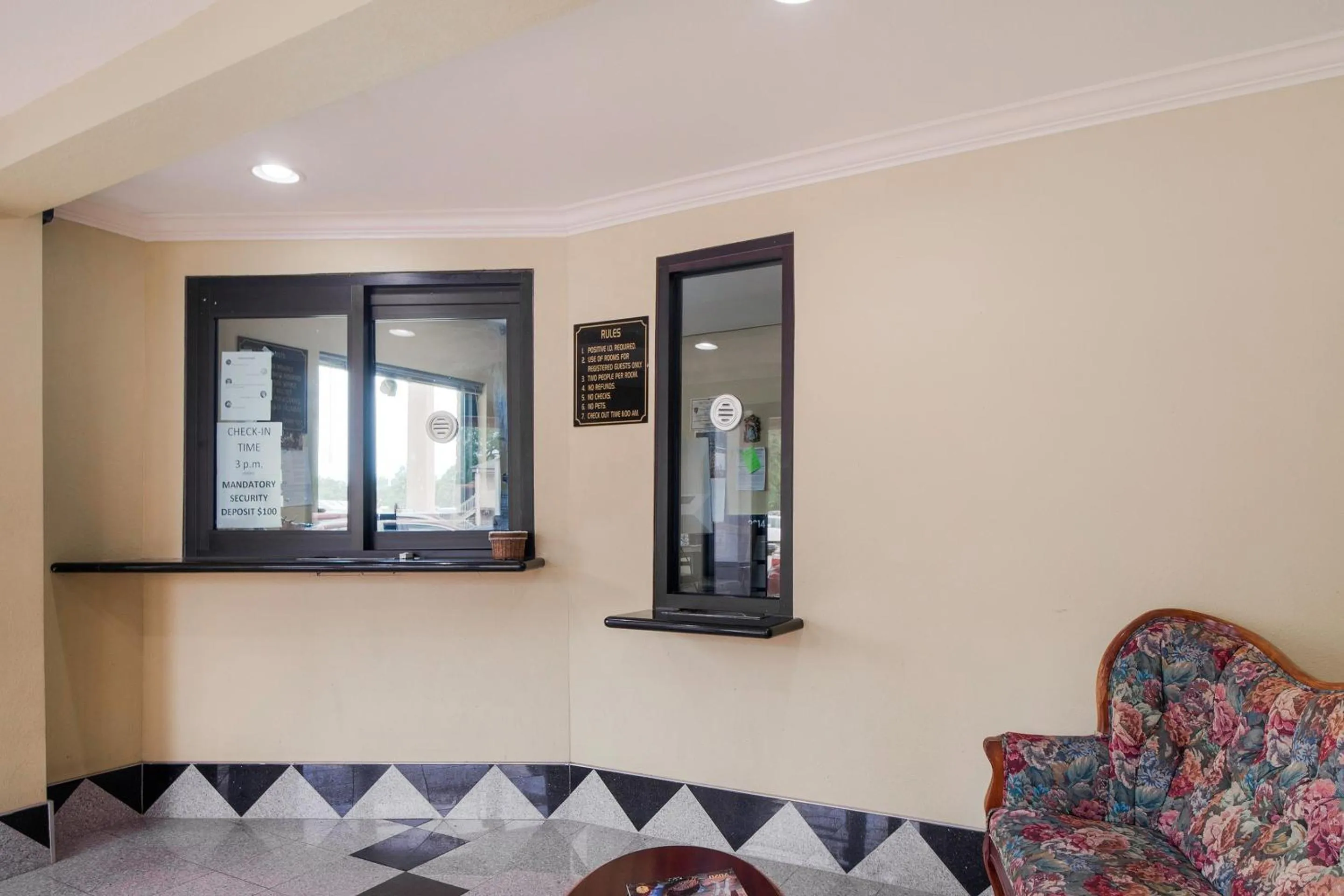 Lobby or reception in OYO Hotel Houston I-69 & I-610