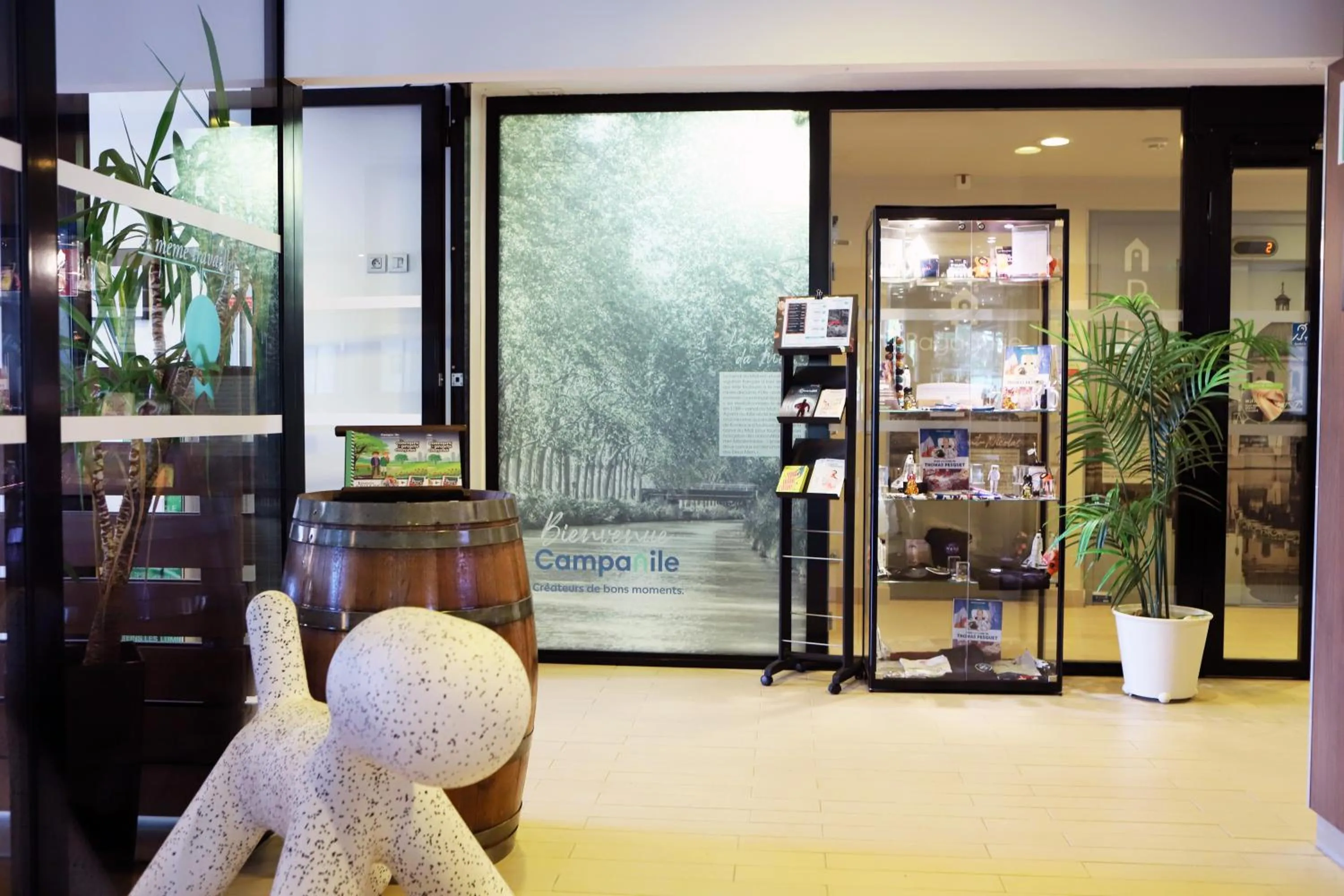 Lobby or reception in Campanile Toulouse Balma - Cité de l'Espace