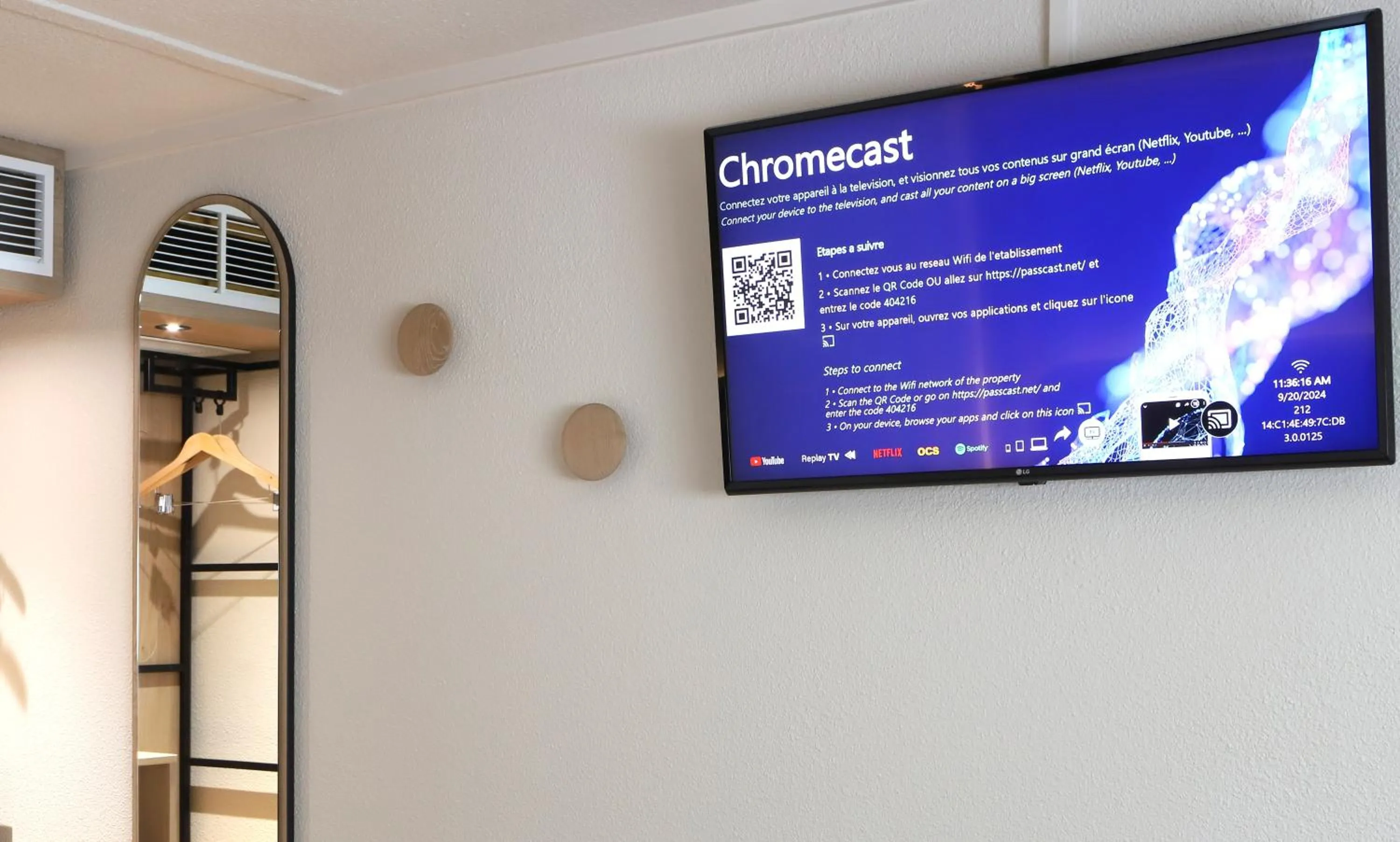 Bedroom in Campanile Toulouse Balma - Cité de l'Espace