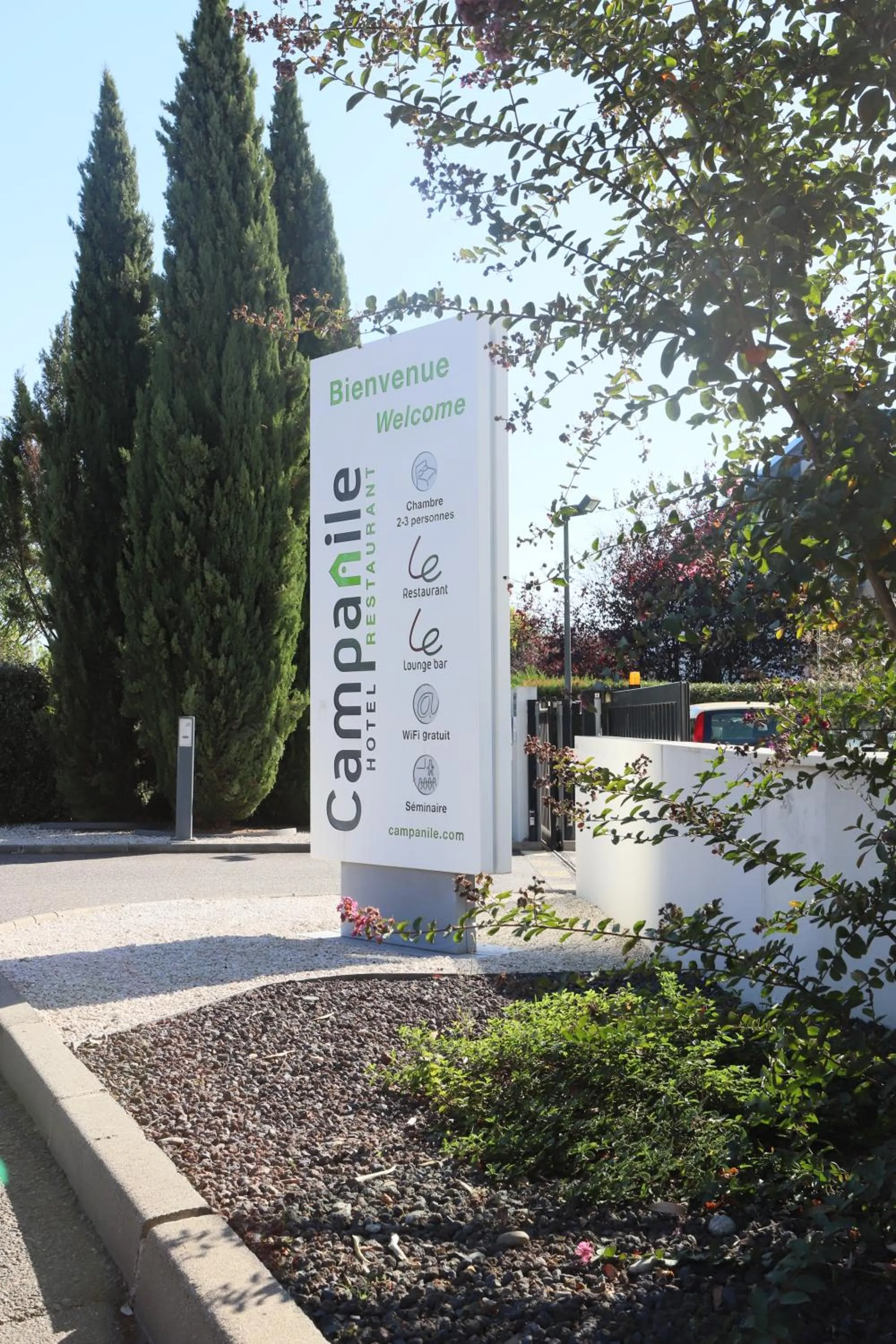 Facade/entrance in Campanile Toulouse Balma - Cité de l'Espace