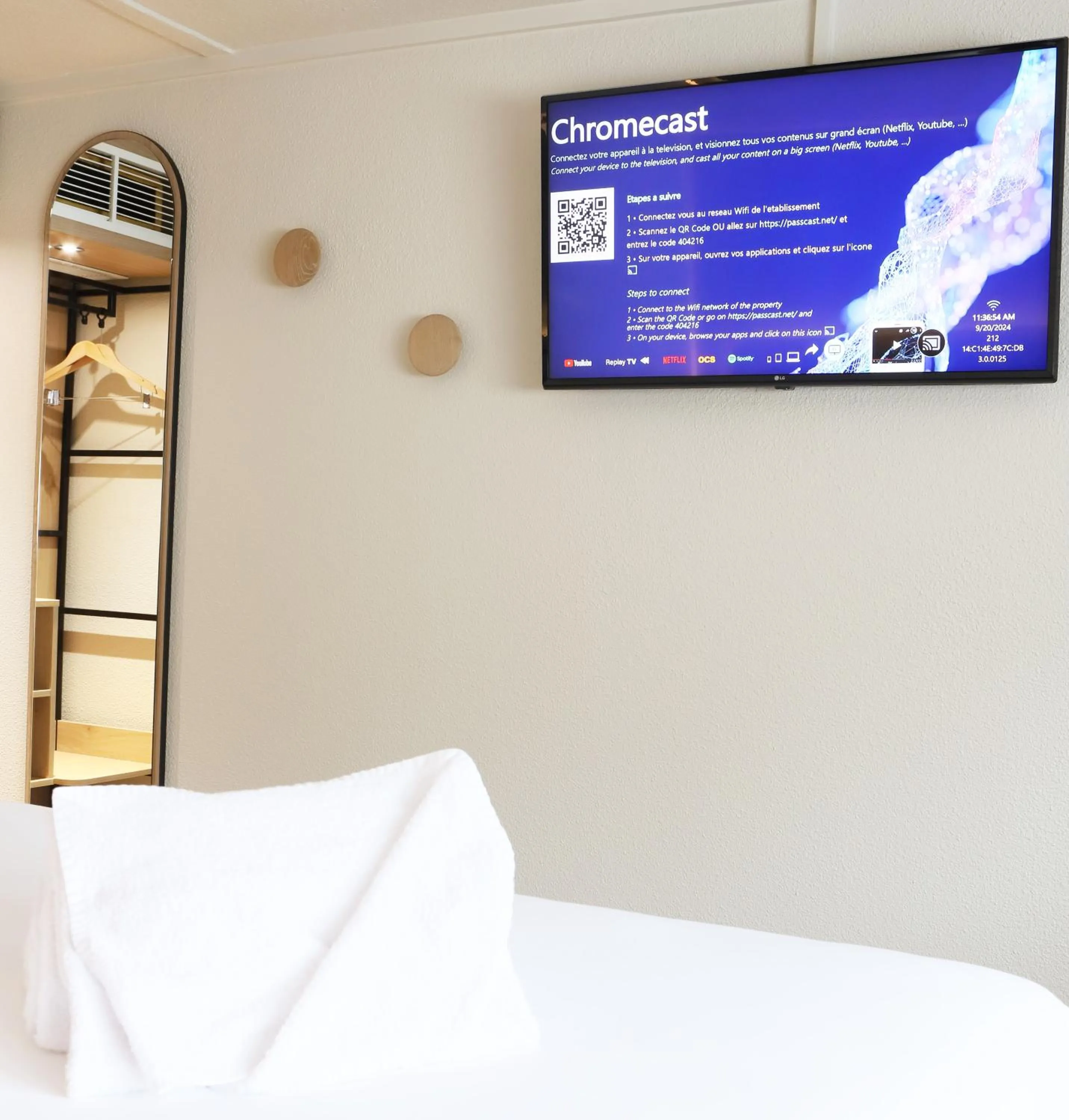 Bedroom, Bed in Campanile Toulouse Balma - Cité de l'Espace