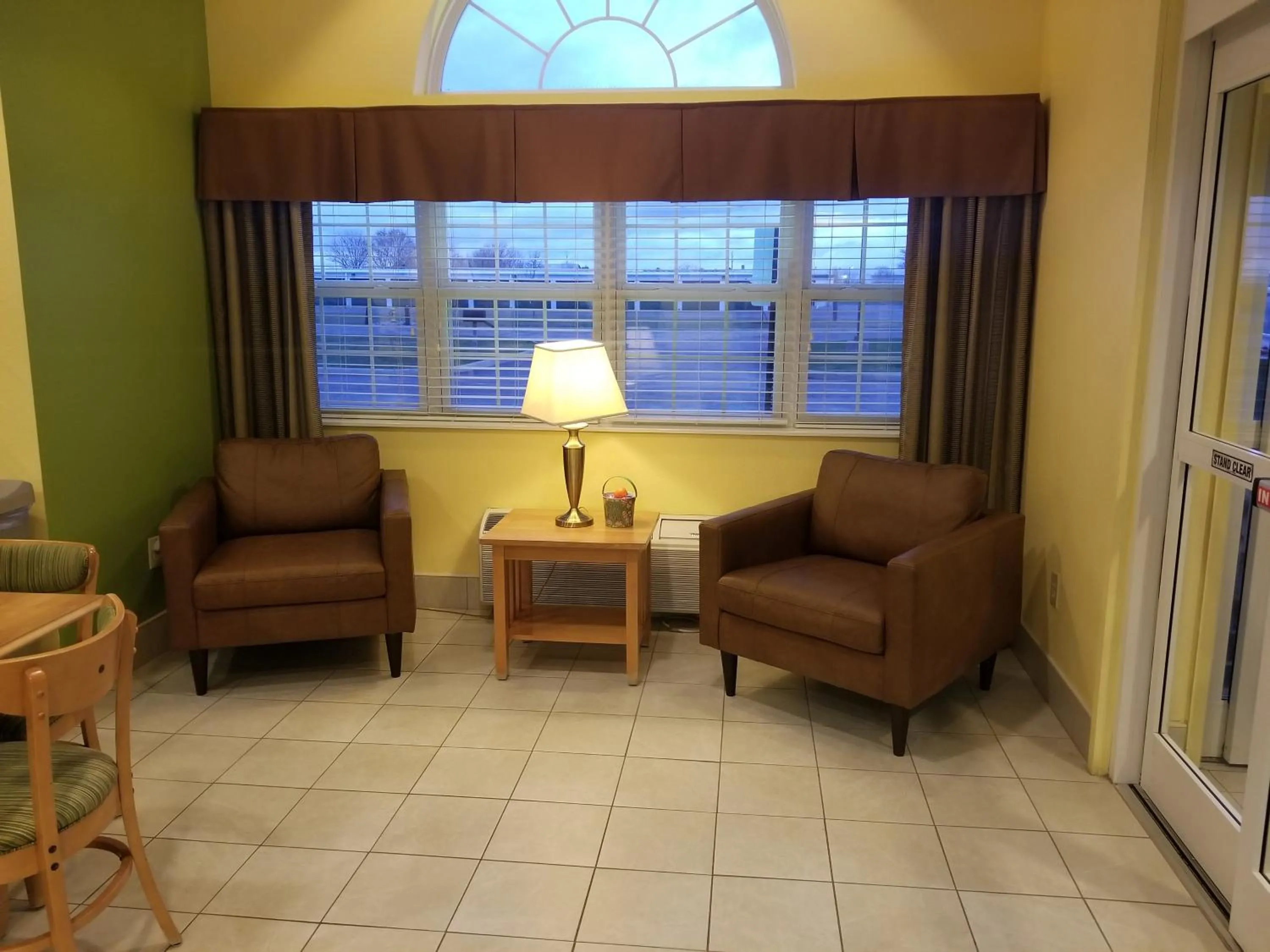 Lobby or reception in Microtel Inn & Suites by Wyndham Delphos