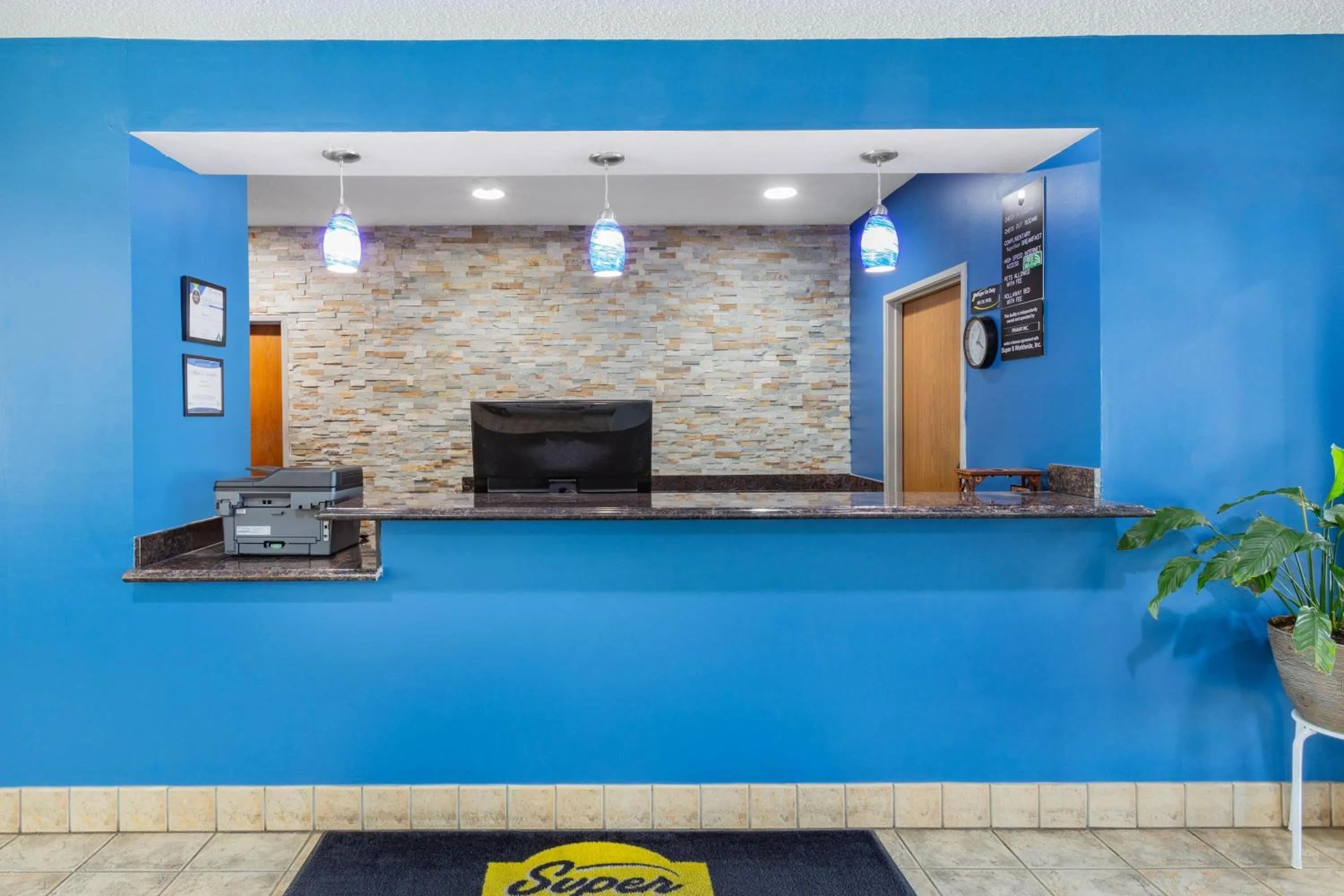 Lobby or reception in Super 8 by Wyndham Kokomo