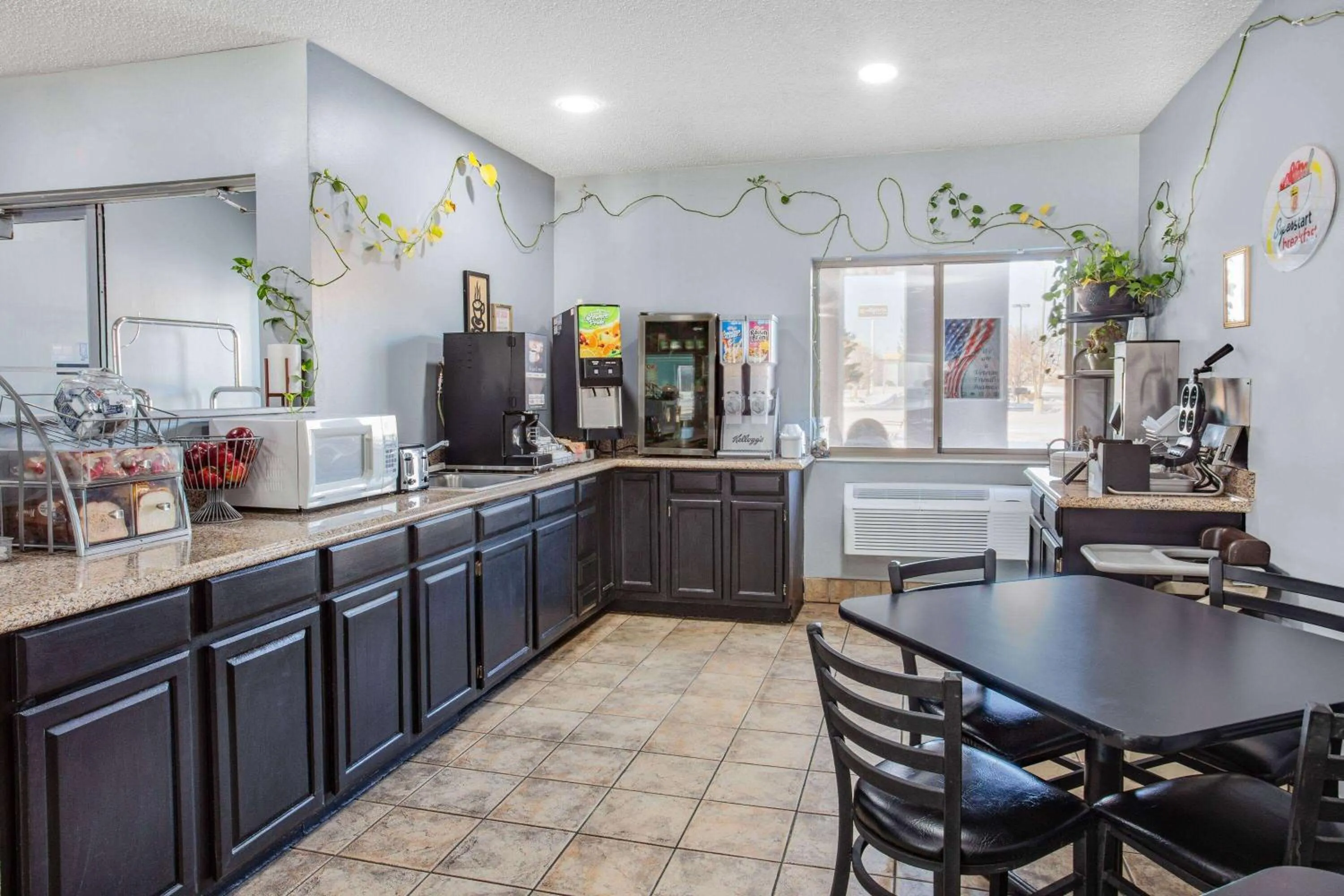 Breakfast in Super 8 by Wyndham Kokomo